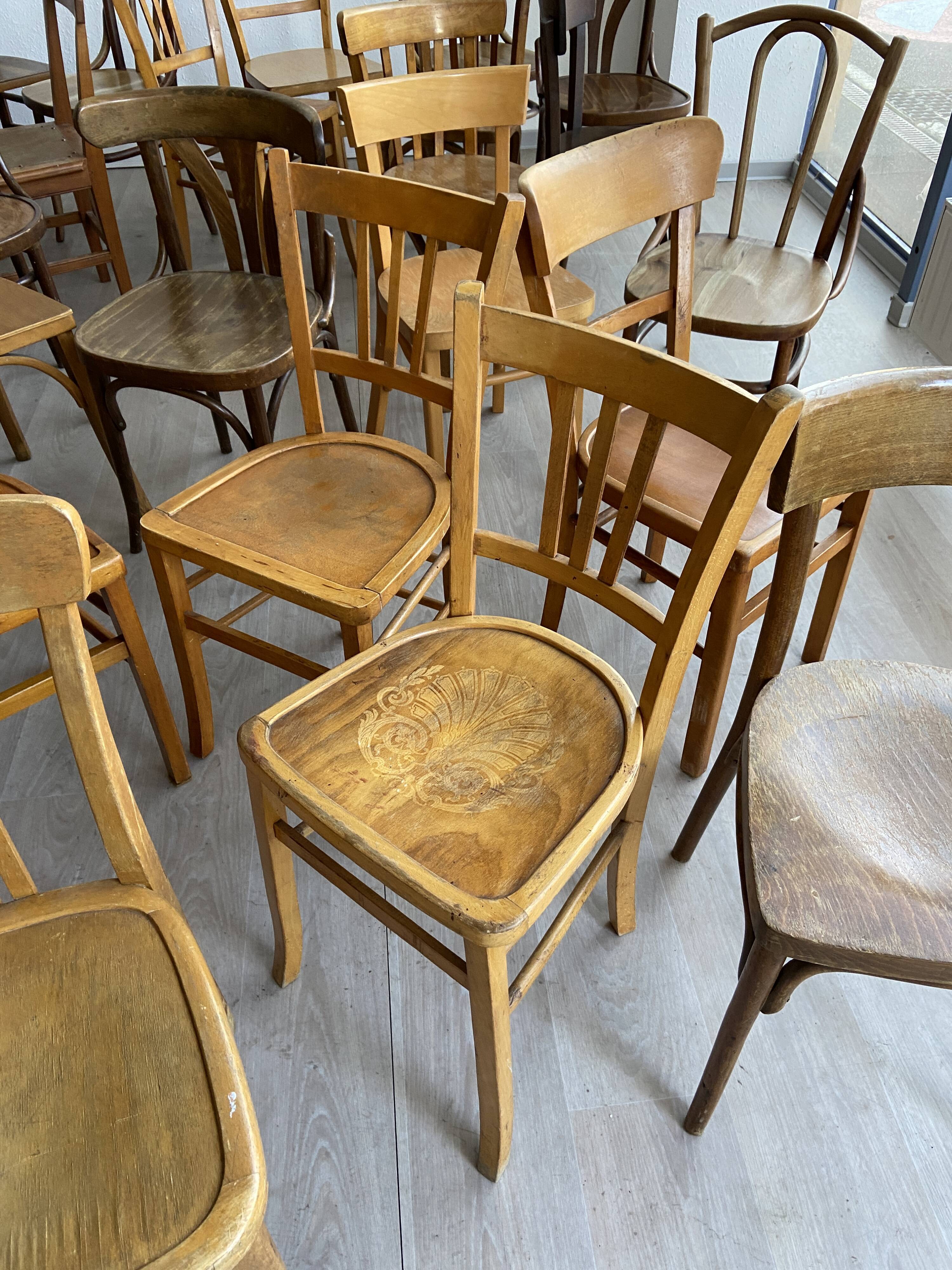 Set of 50 mismatched bistro chairs bentwood french Restaurant