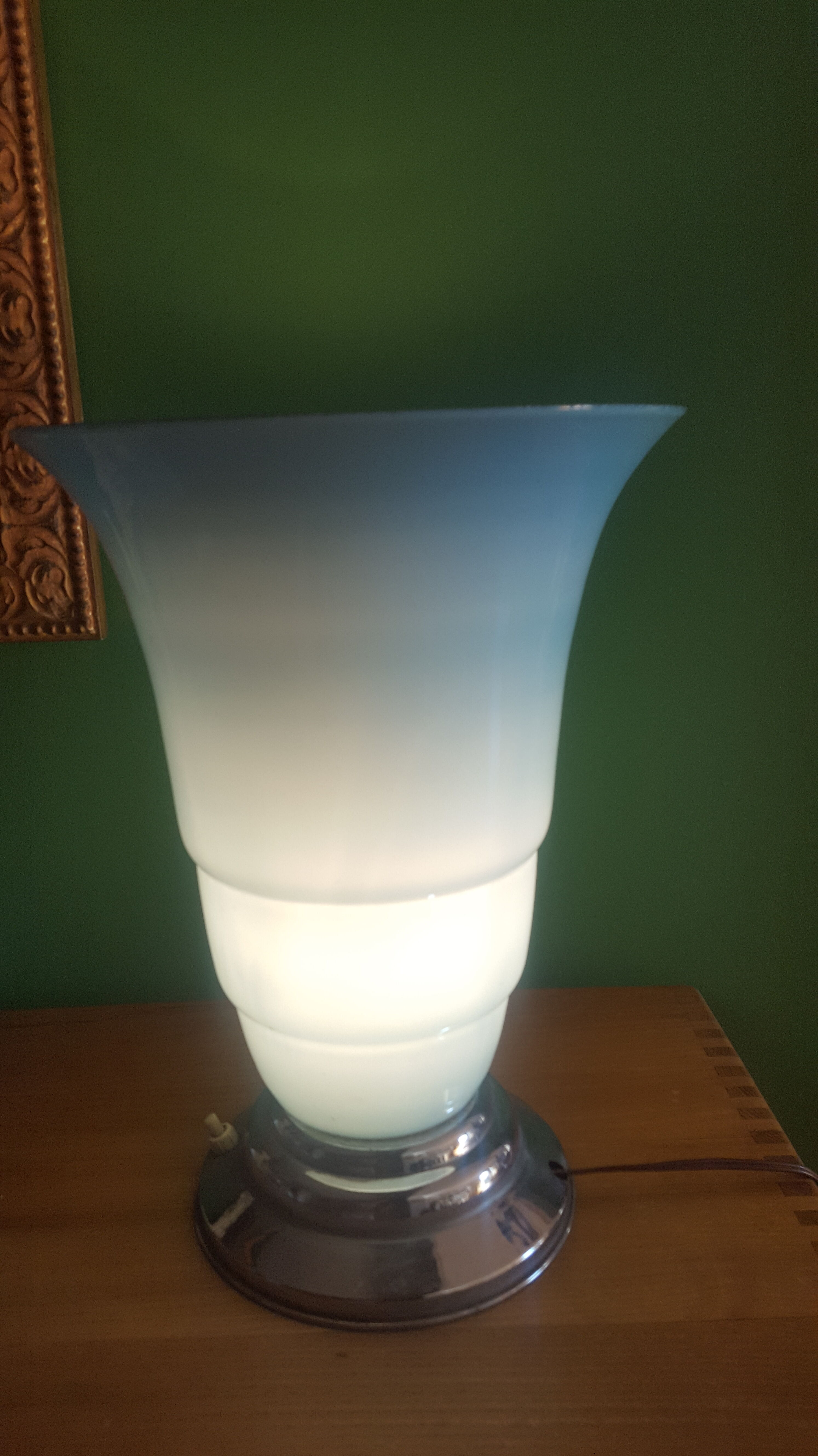 Art deco lamp in opaline