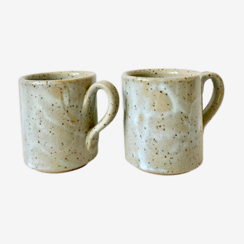 Pair of enamelled stoneware mugs