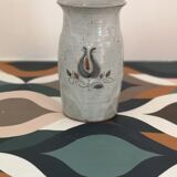 Vase en grés signé AH