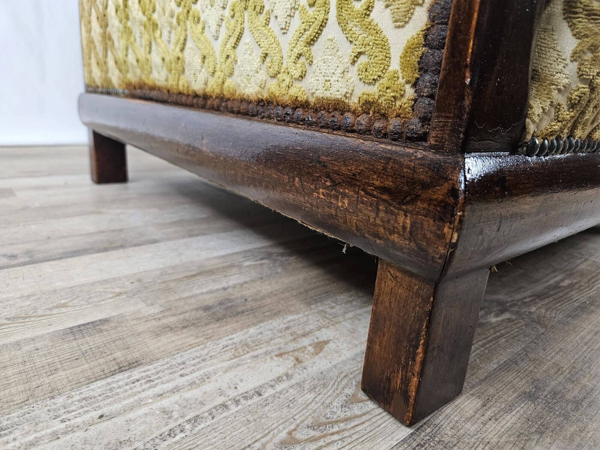 Paire de fauteuils Art Déco des années 1930 recouverts de tissu