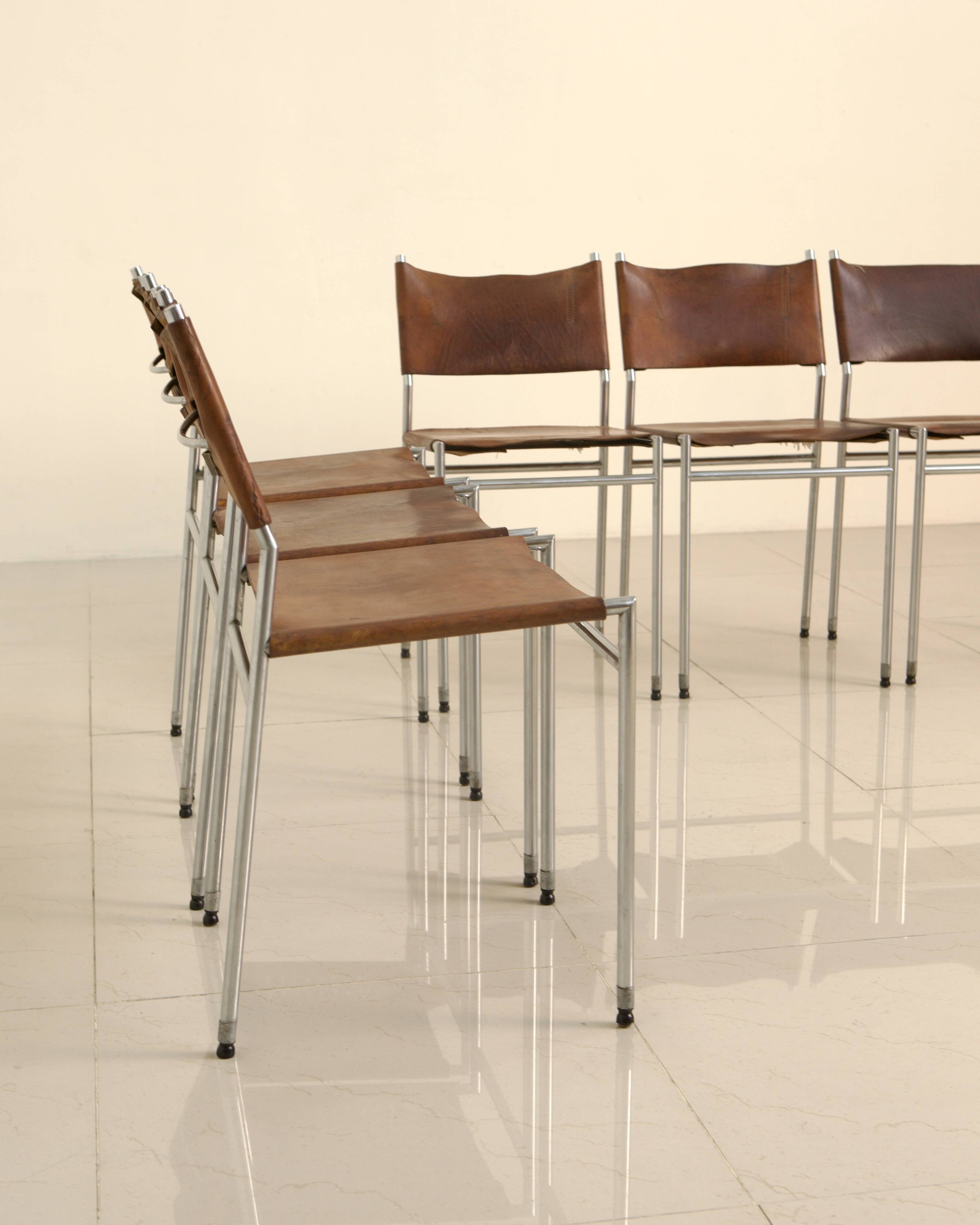 Set of 6 "SE06" chairs in patinated brown leather by Martin Visser for Spec