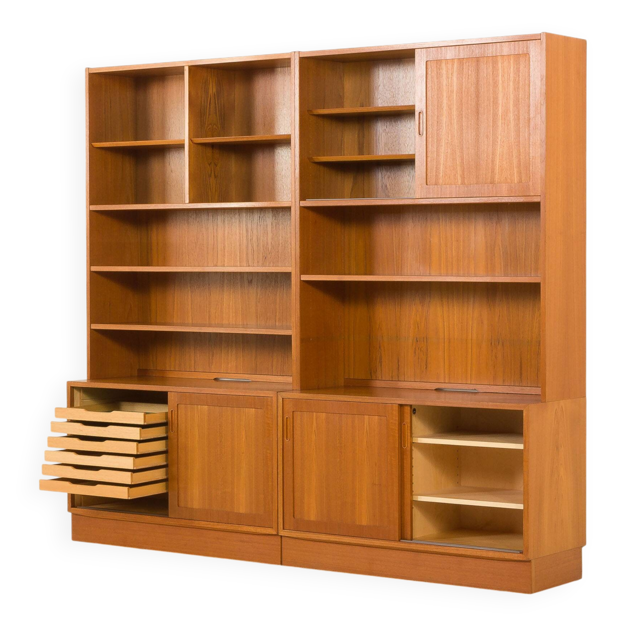 Danish mid century modular bookcase in teak by Poul Hundevad , Denmark