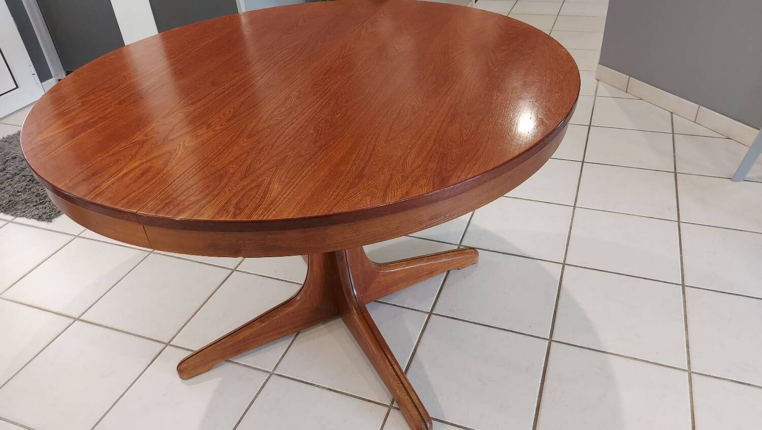 Baumann house extendable round table vintage 1970s
