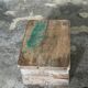Tabouret d'appoint en teck upcyclé, traces de chromie verte