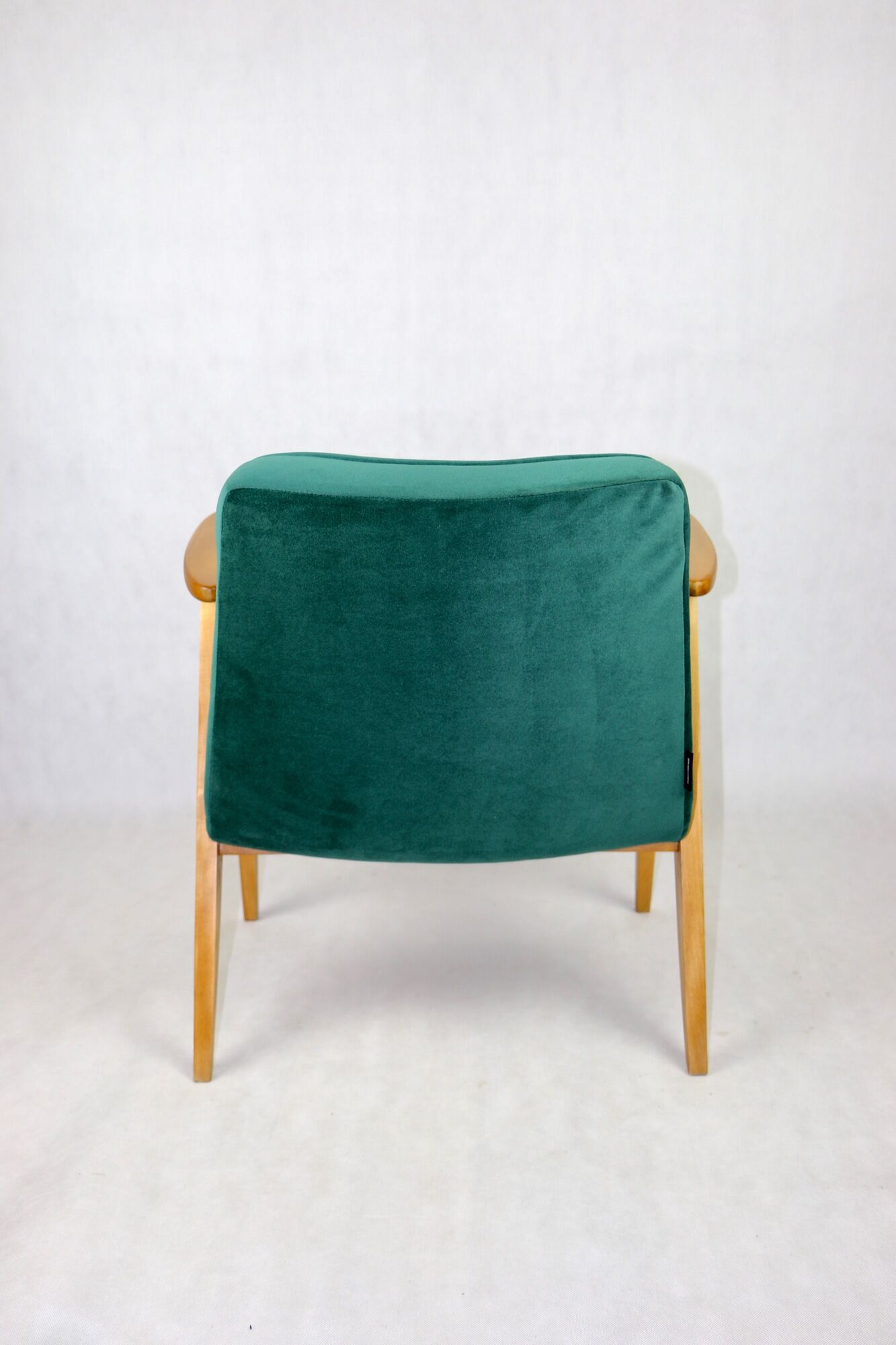 366 Lounge Chair in Green Velvet by Józef Chierowski, 1970s