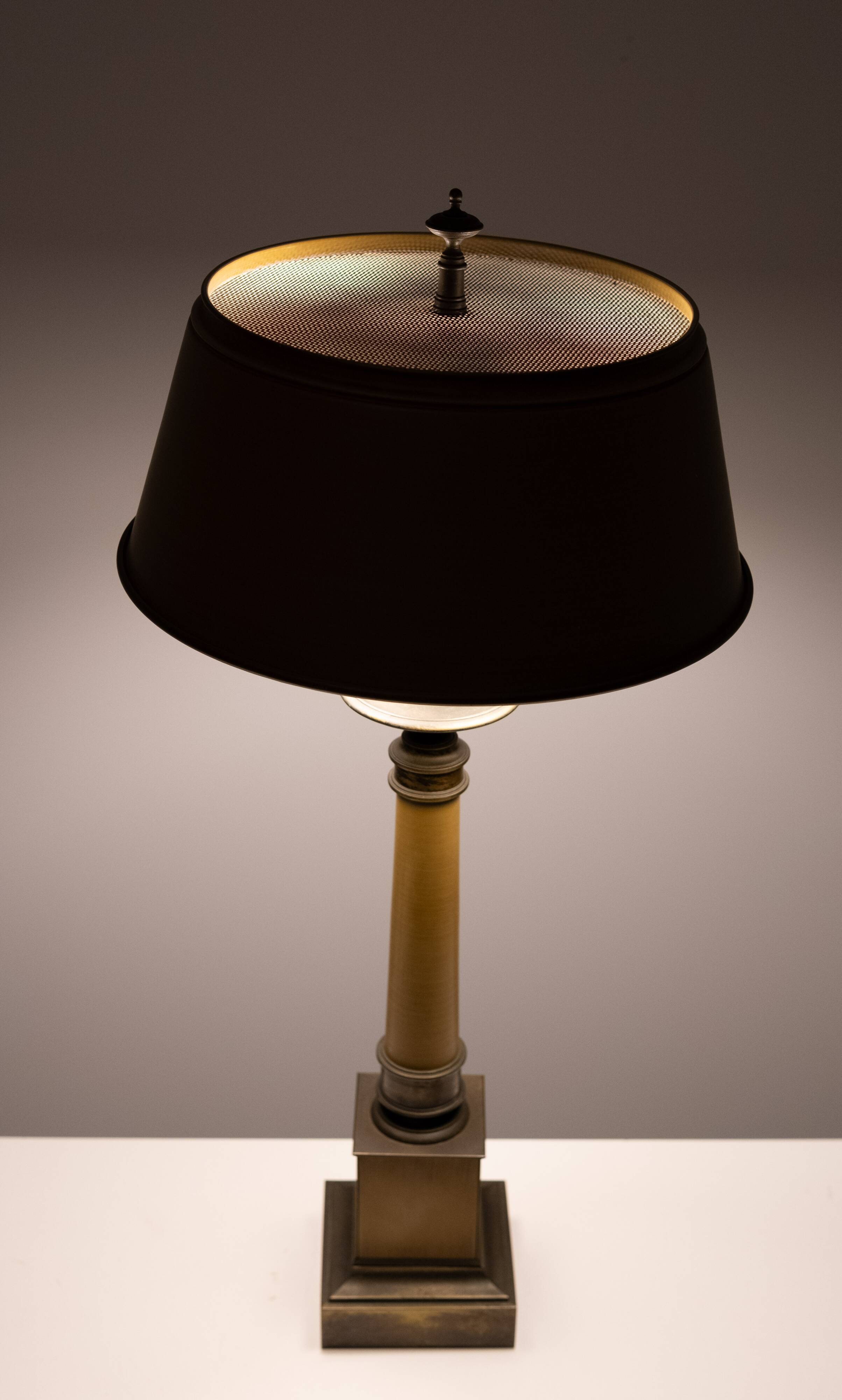 Large Metal Classical Greek Colum Table Lamp 1970 USA