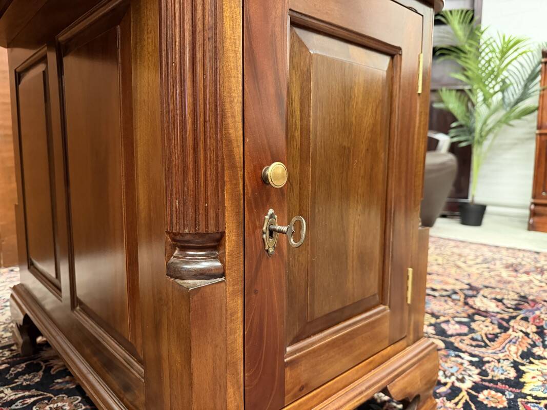 New! - Classic English Desk Partnerdesk Red Leather