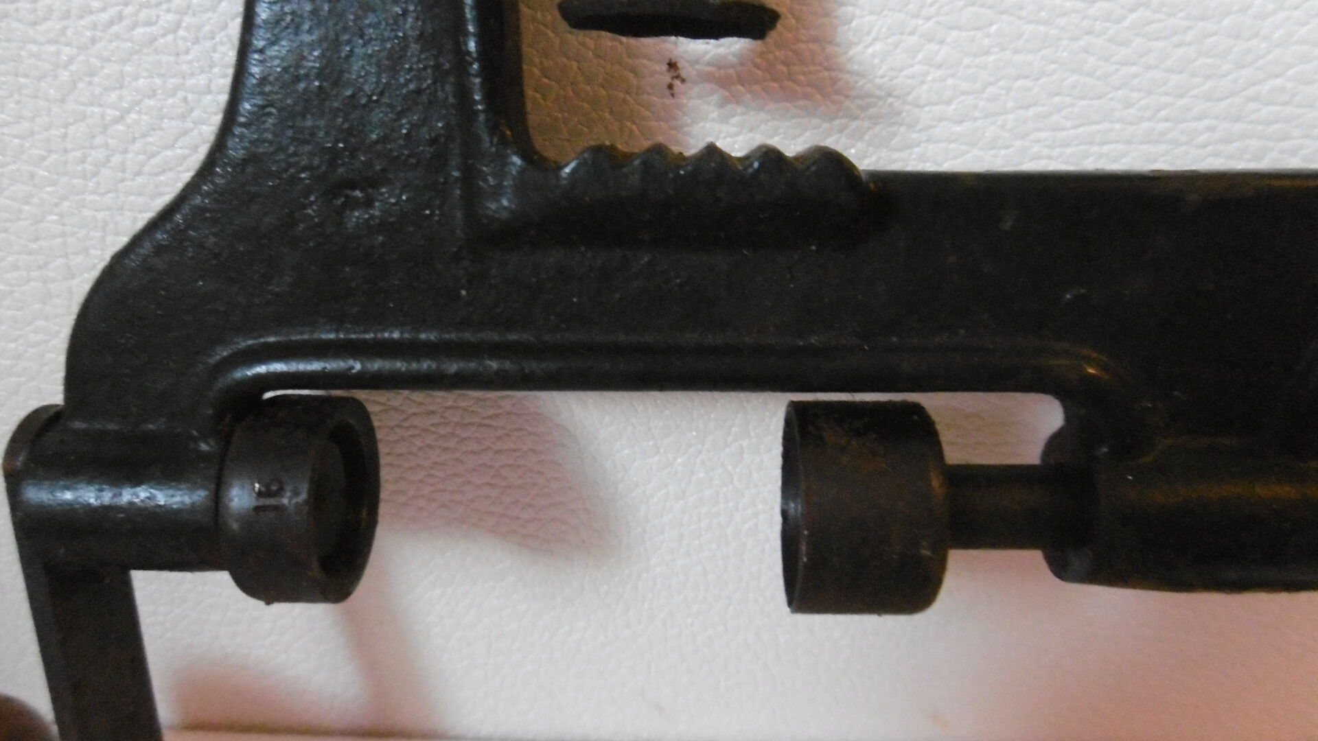 Cartridge-making apparatus