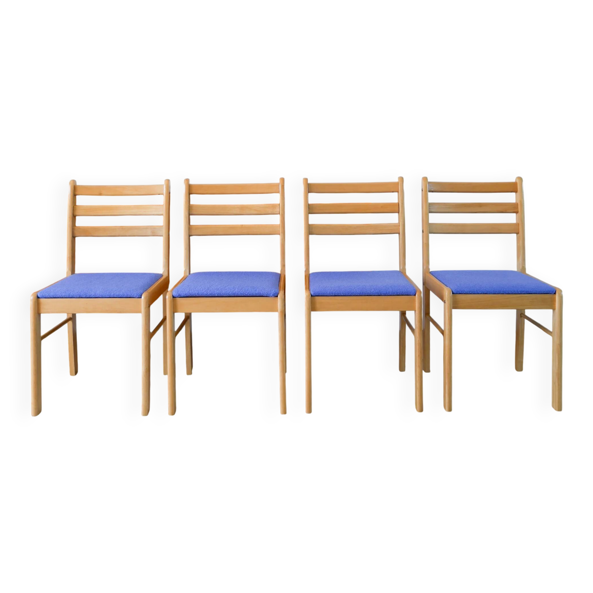 Ensemble de 4 chaises en pin massif, retapissées en laine, bleu océan, 1980