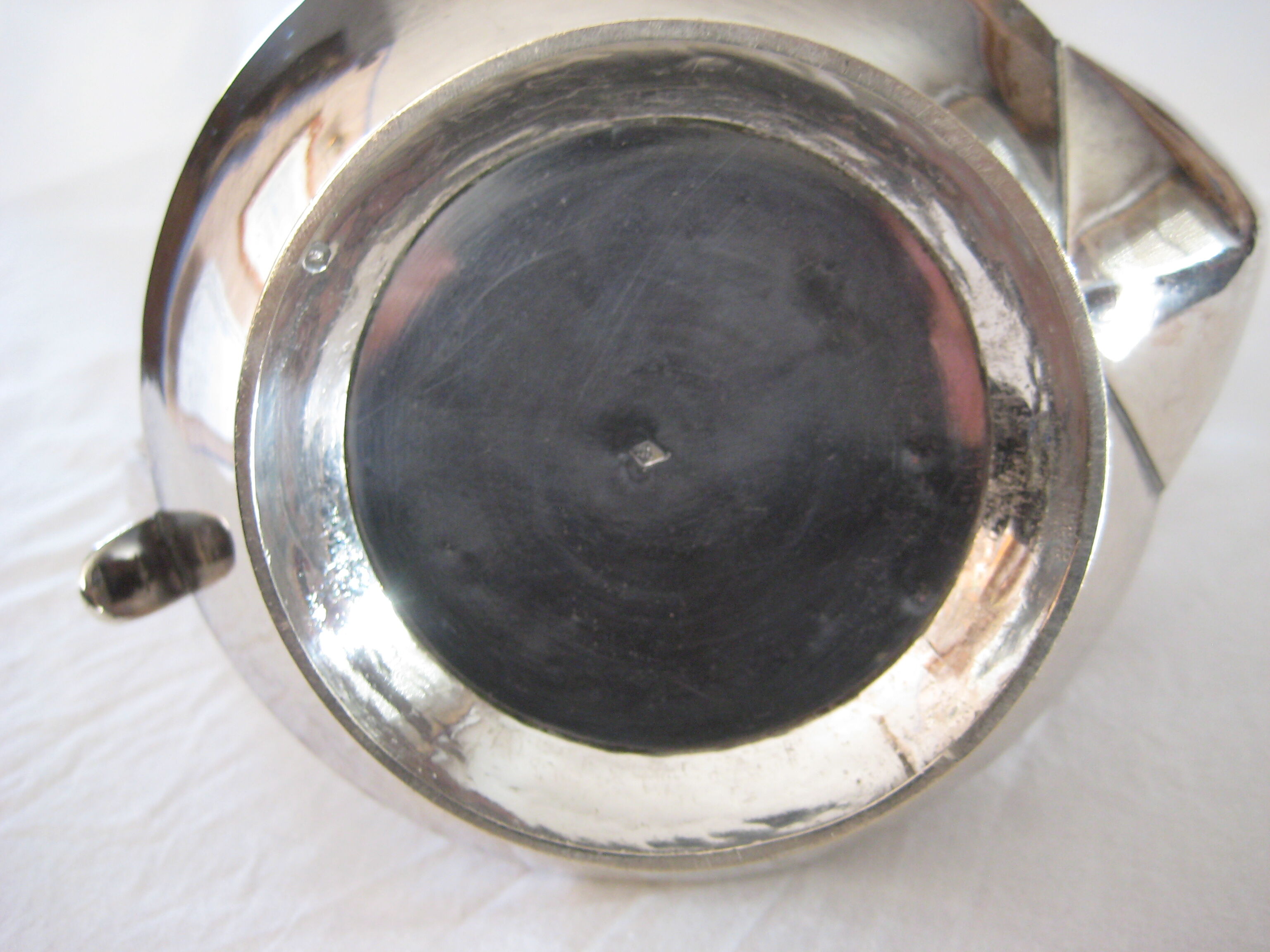 massive silver coffee maker punch minerve