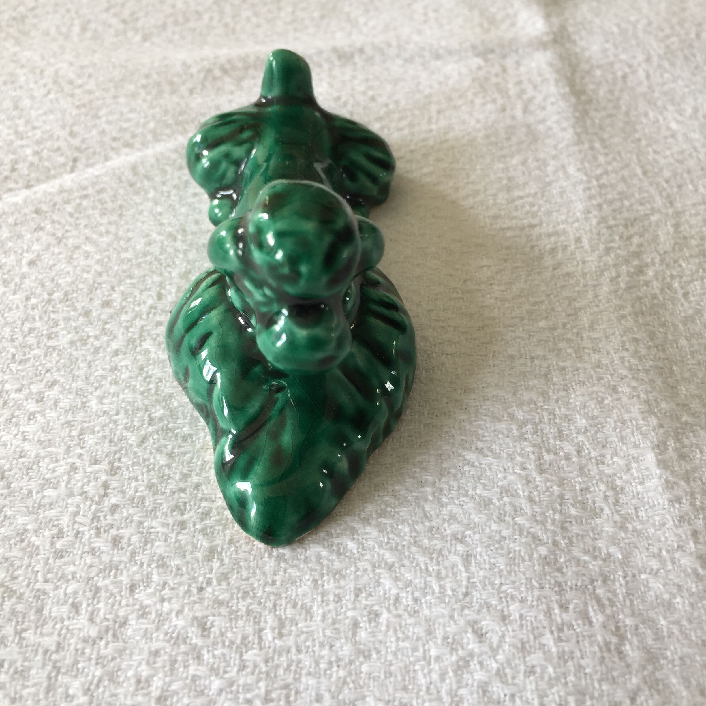 Six wears vintage green ceramic dog knives