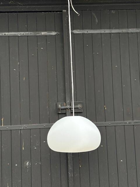 Fluid suspension by Claesson, Koivisto and Rune for Muuto - Sweden 2000s