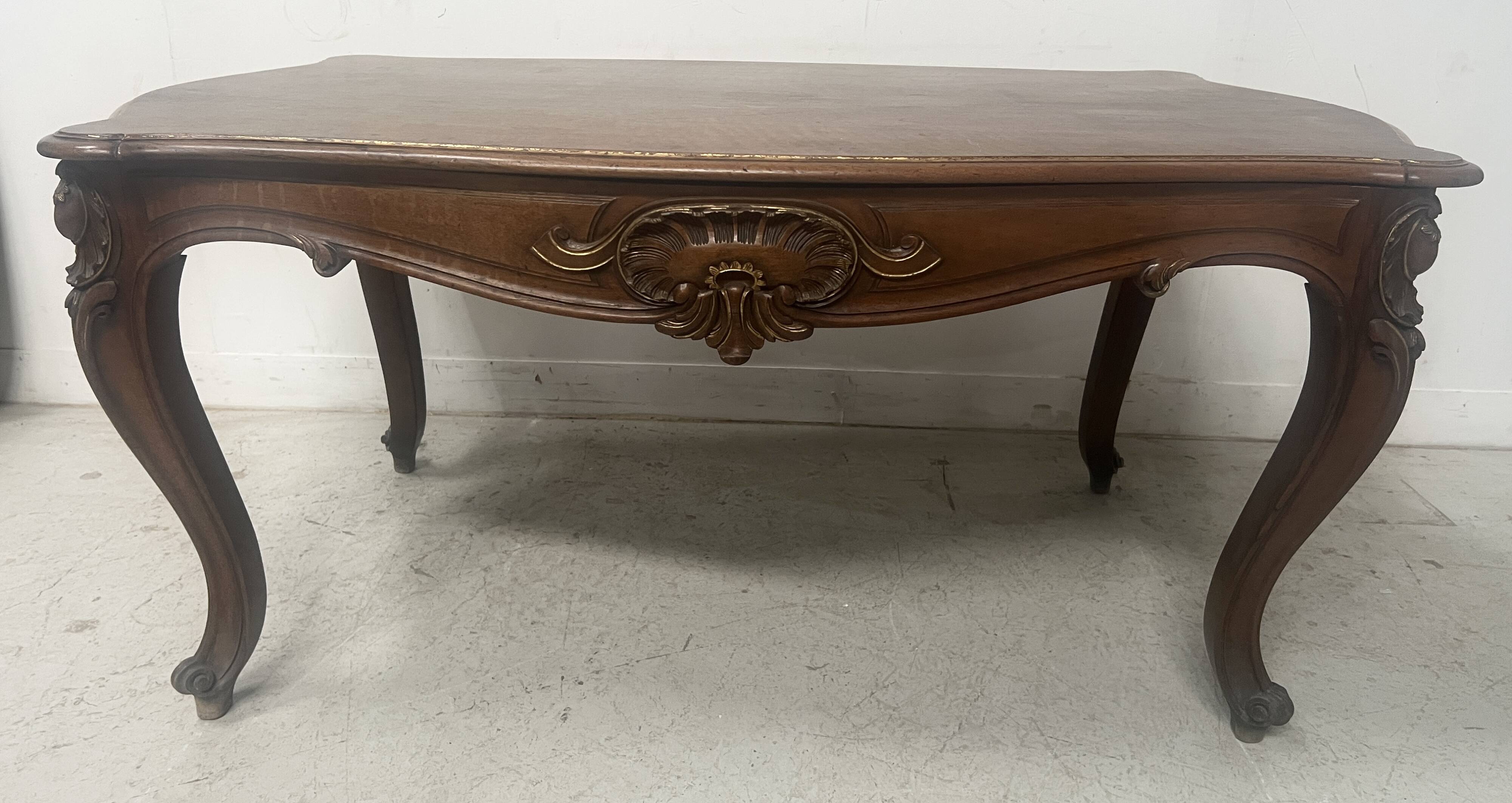 Louis XV style desk in solid walnut, 19th century