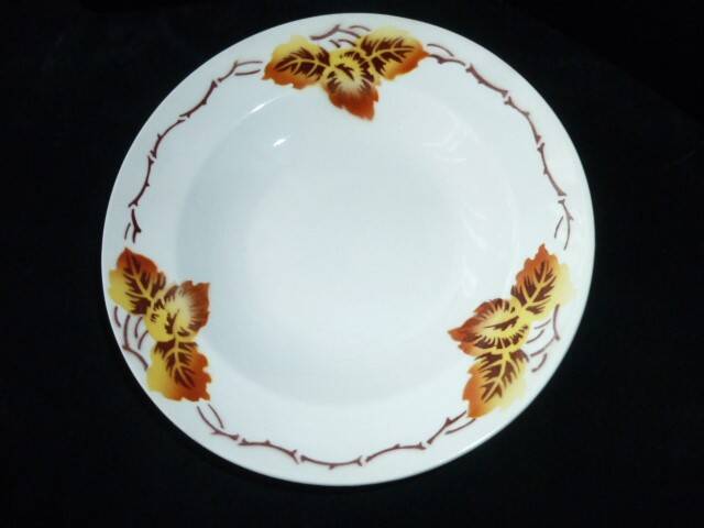 4 Orchies Moulin des Loups soup plates, Autumn 1920 model