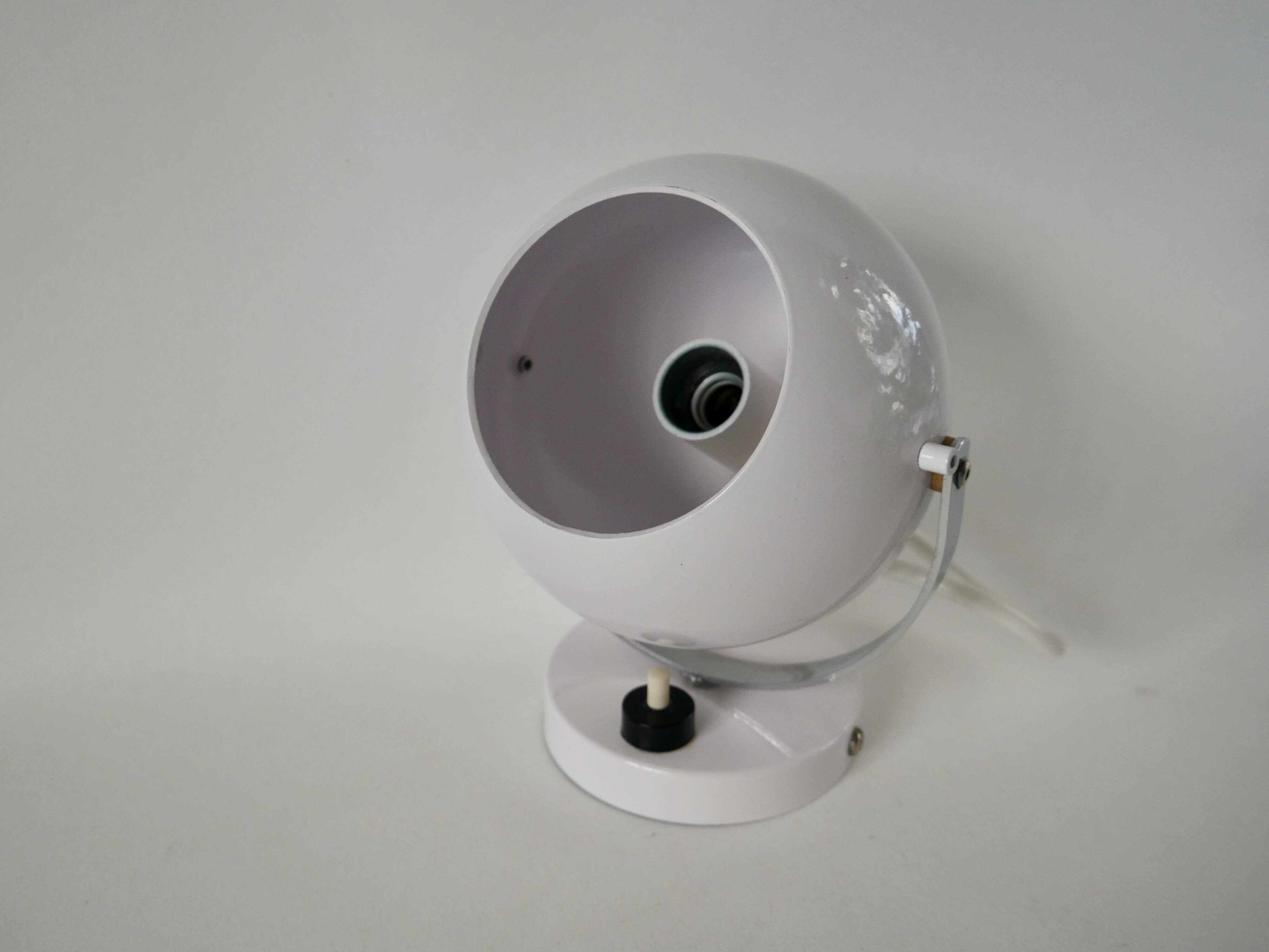 Eyeball space age white wall light from the 70s