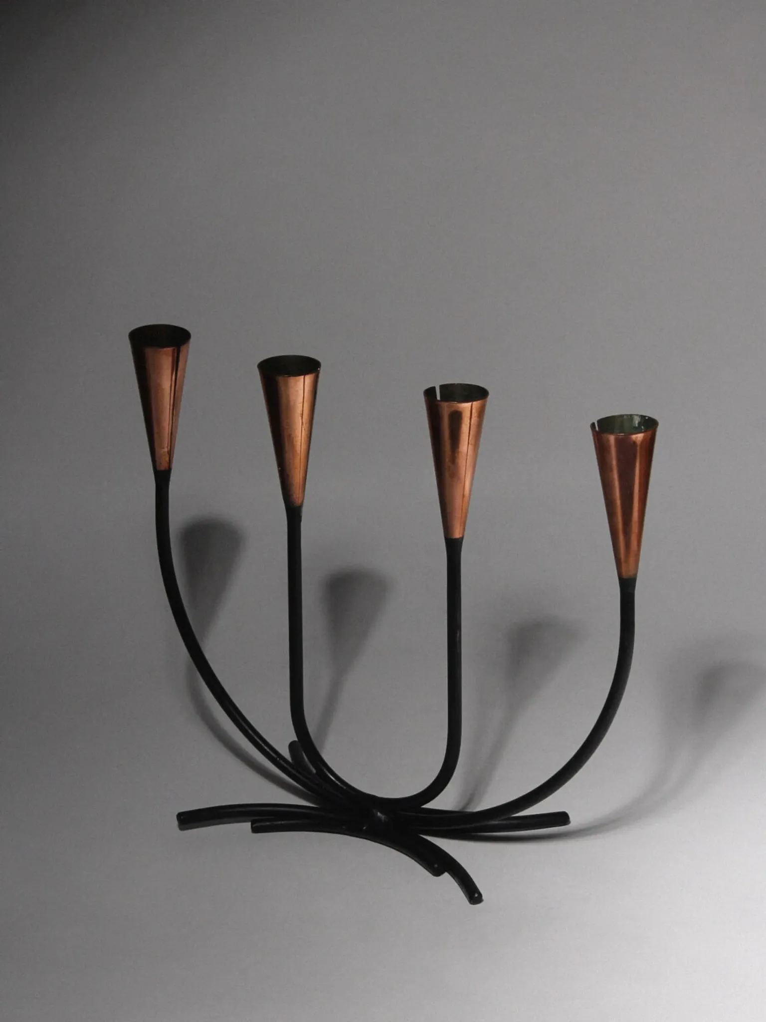 Gunnar Ander Candelabre en cuivre du milieu du siècle pour Ystad-Metall