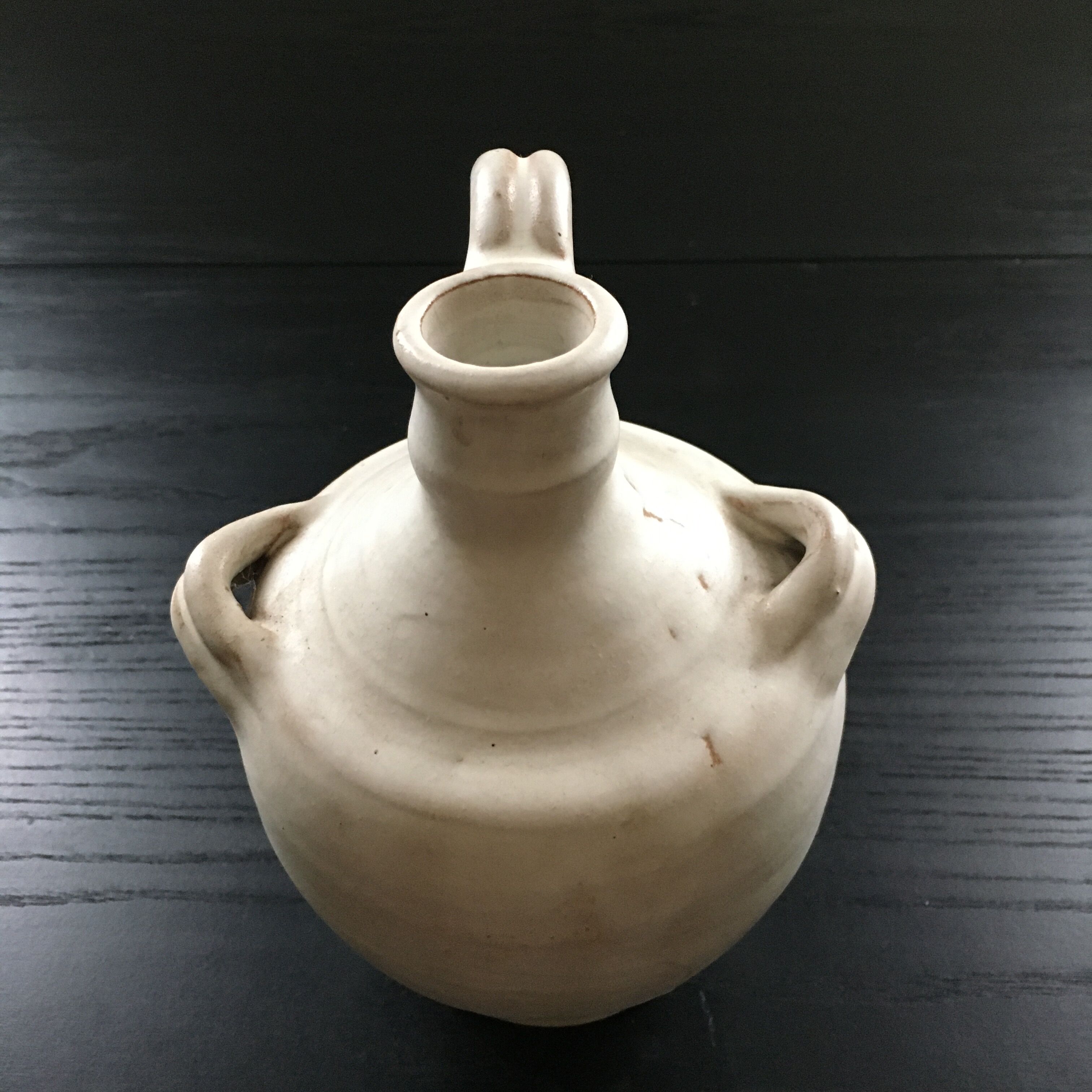 Cruche terre cuite ivoire