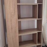 Expandable bookcase from the brand "Made"