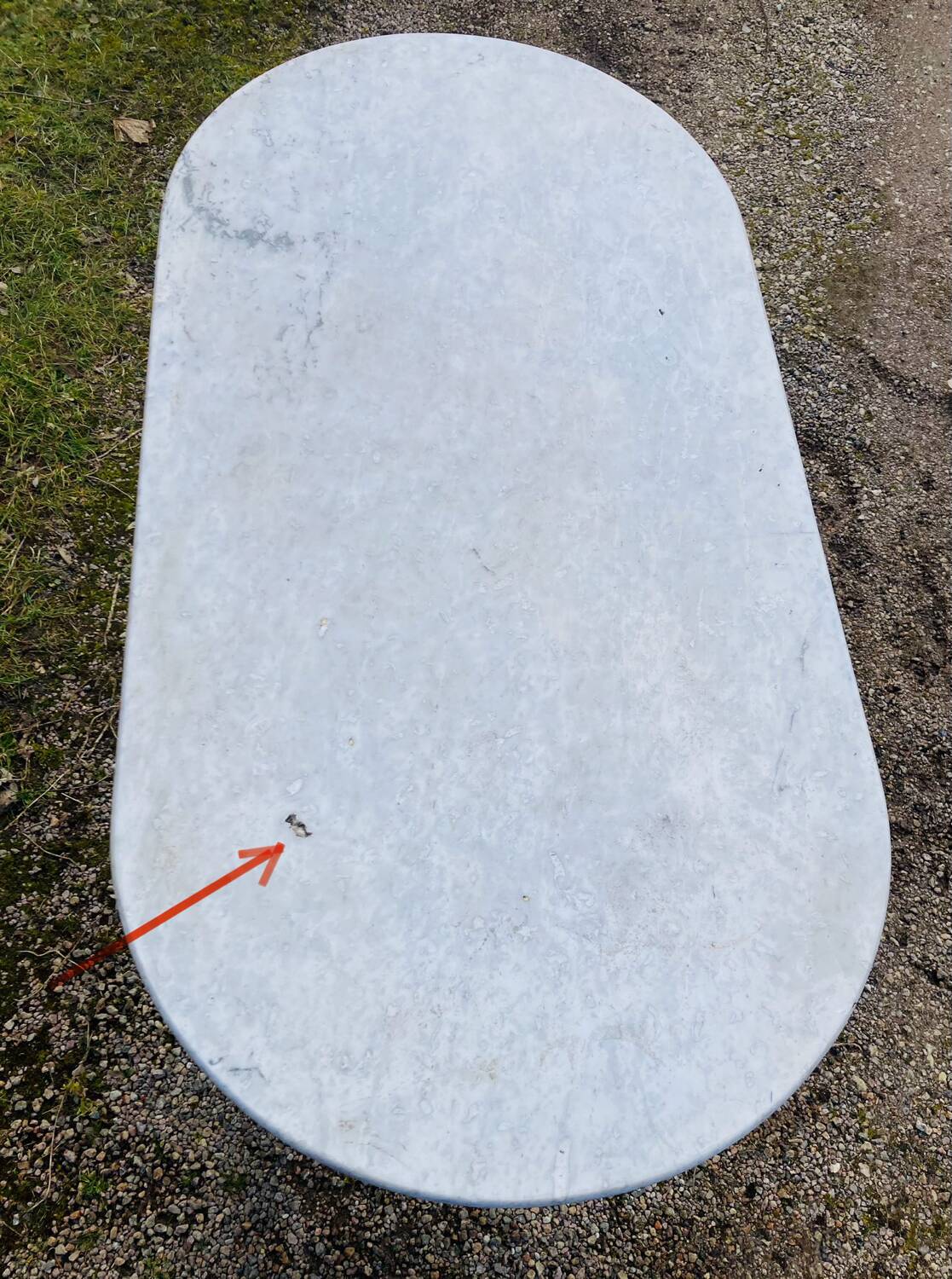 Godin bistro table in white marble and cast iron base made in france