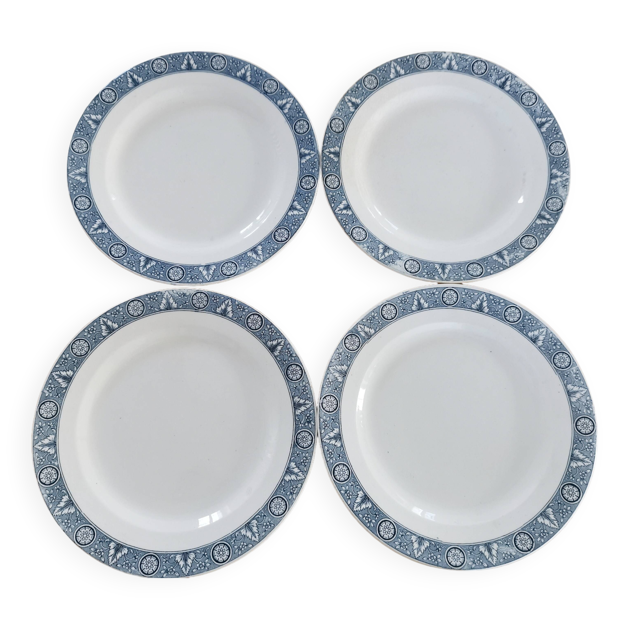 Set of 4 Vintage iron earth flat plates, old crockery