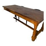 Farmhouse table