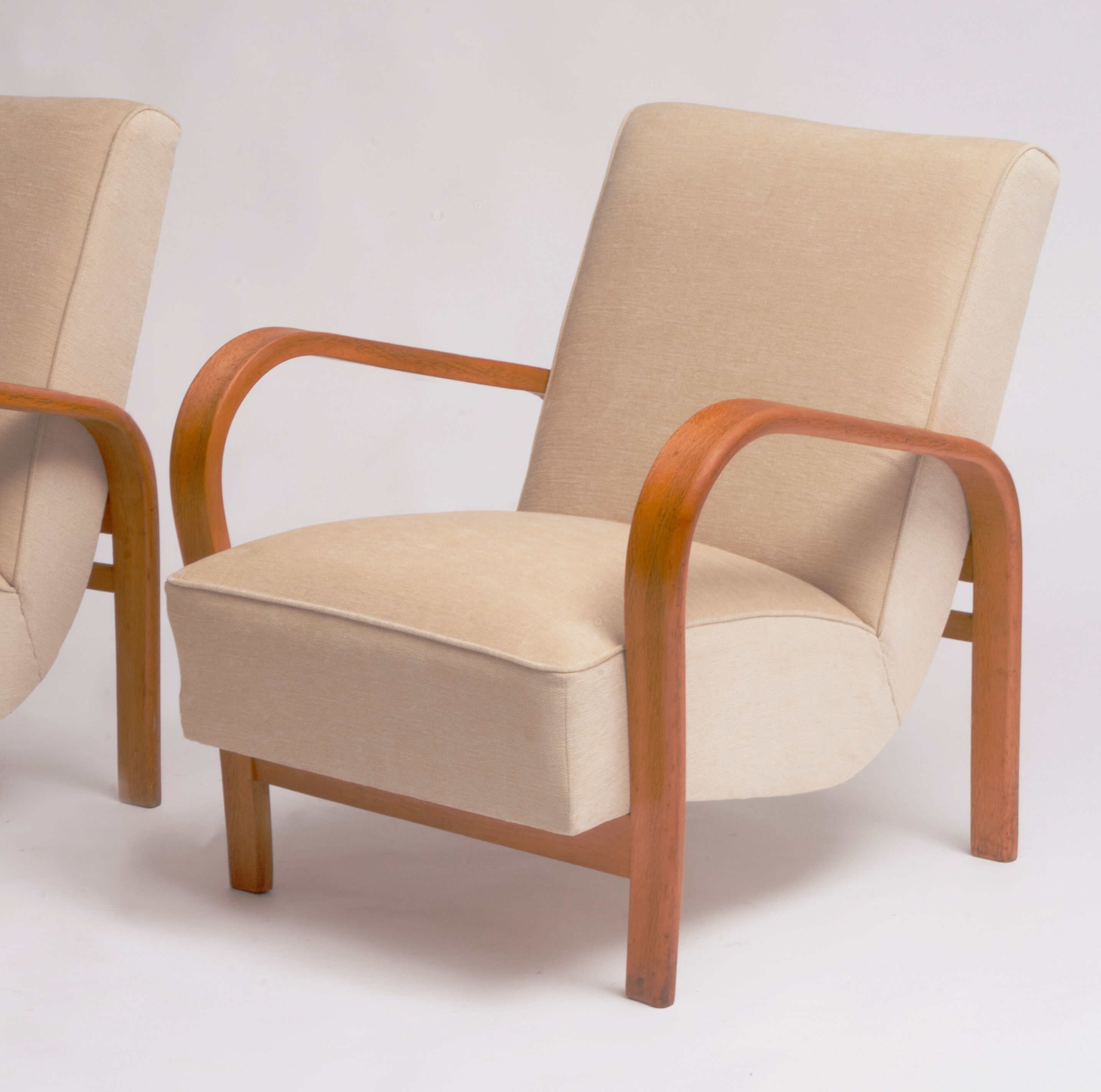 Pair of armchairs Halabala HF11