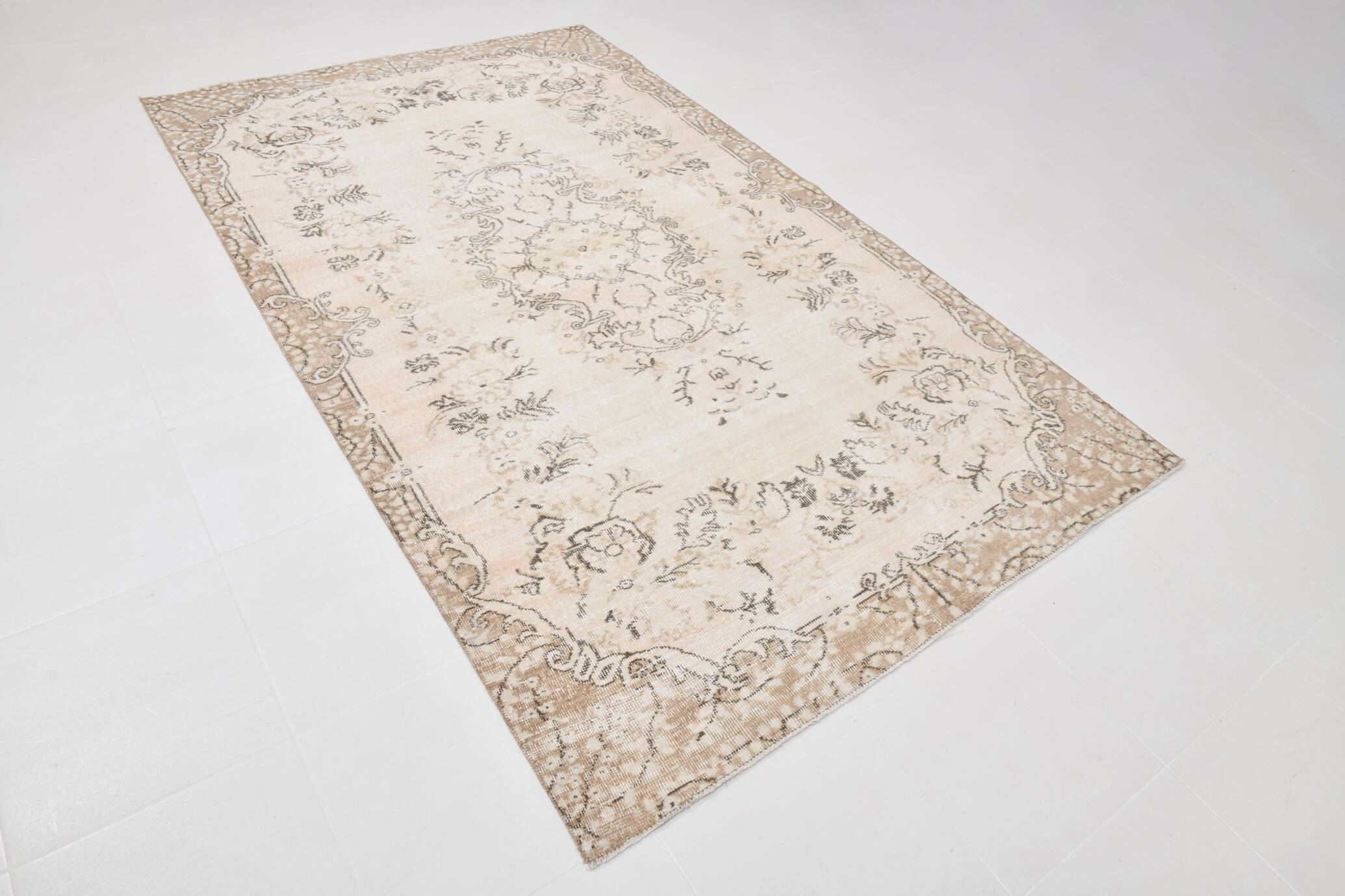 5x9 Handmade Turkish Rug, 161x267Cm
