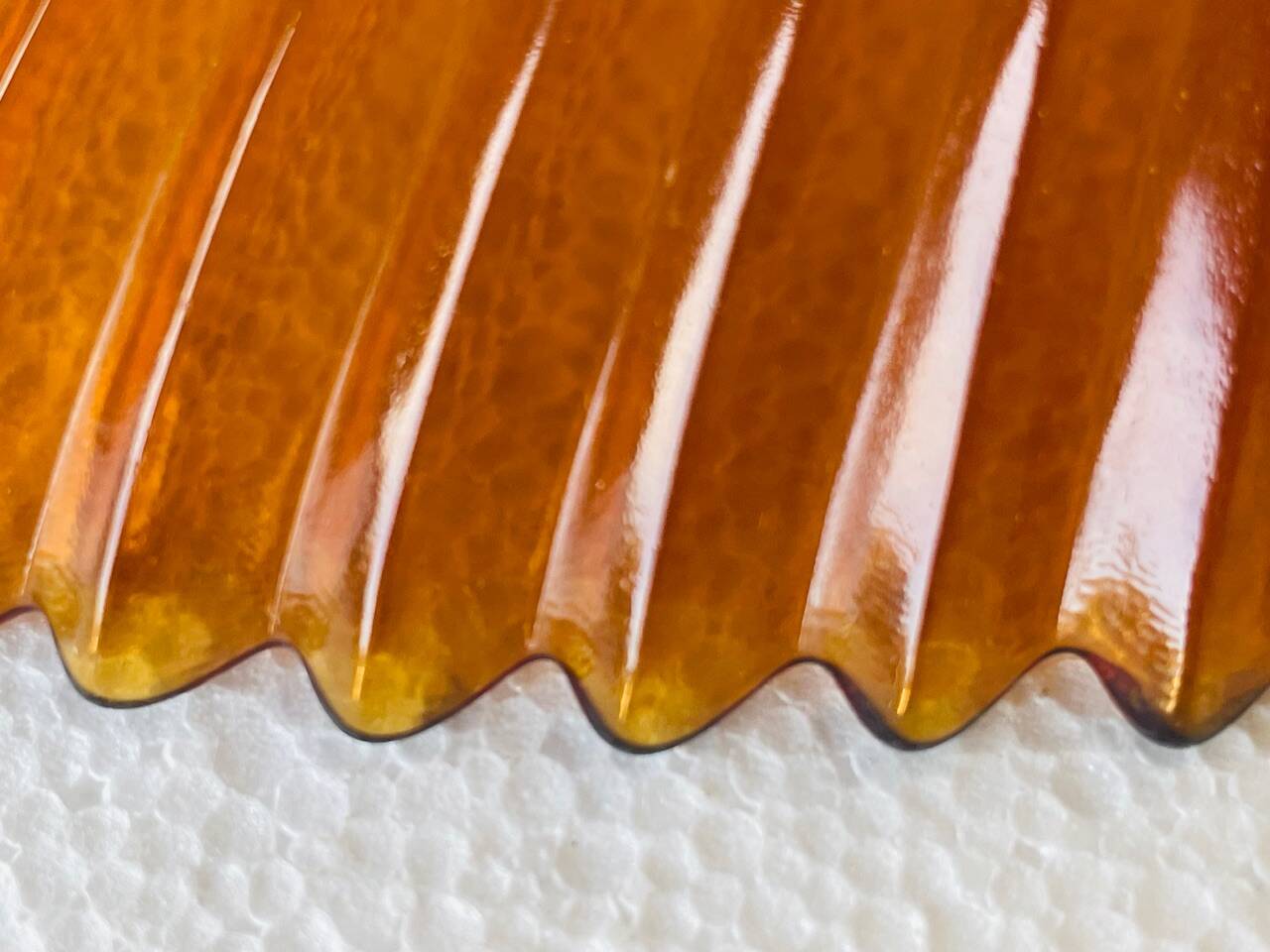 Coupe à fruits vintage en verre ambré ondulé, années 1970