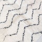 Moroccan Berber carpet Marmoucha with black zigzags 1.48x1.10m