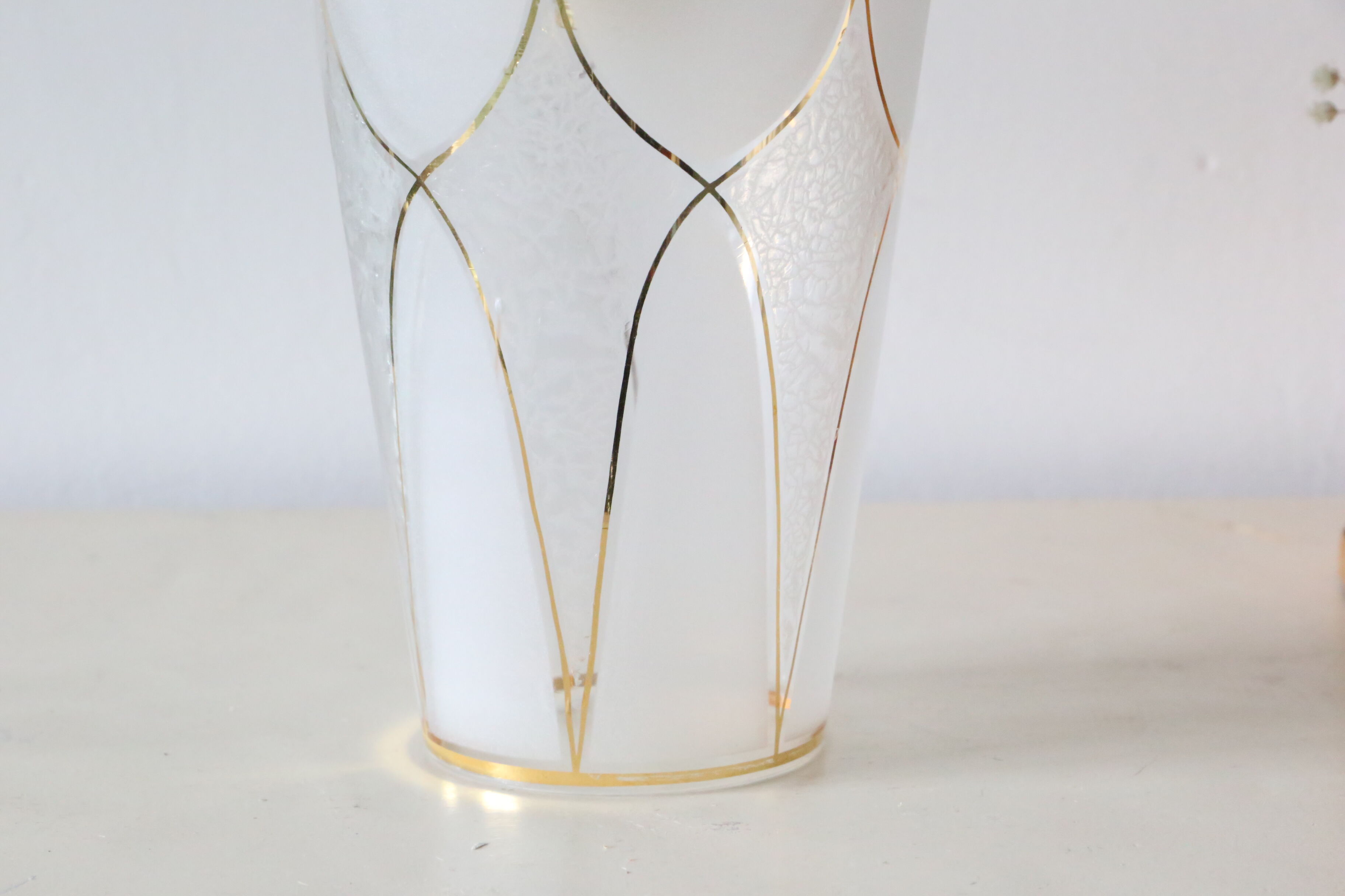 Frosted hanging lamp, vintage