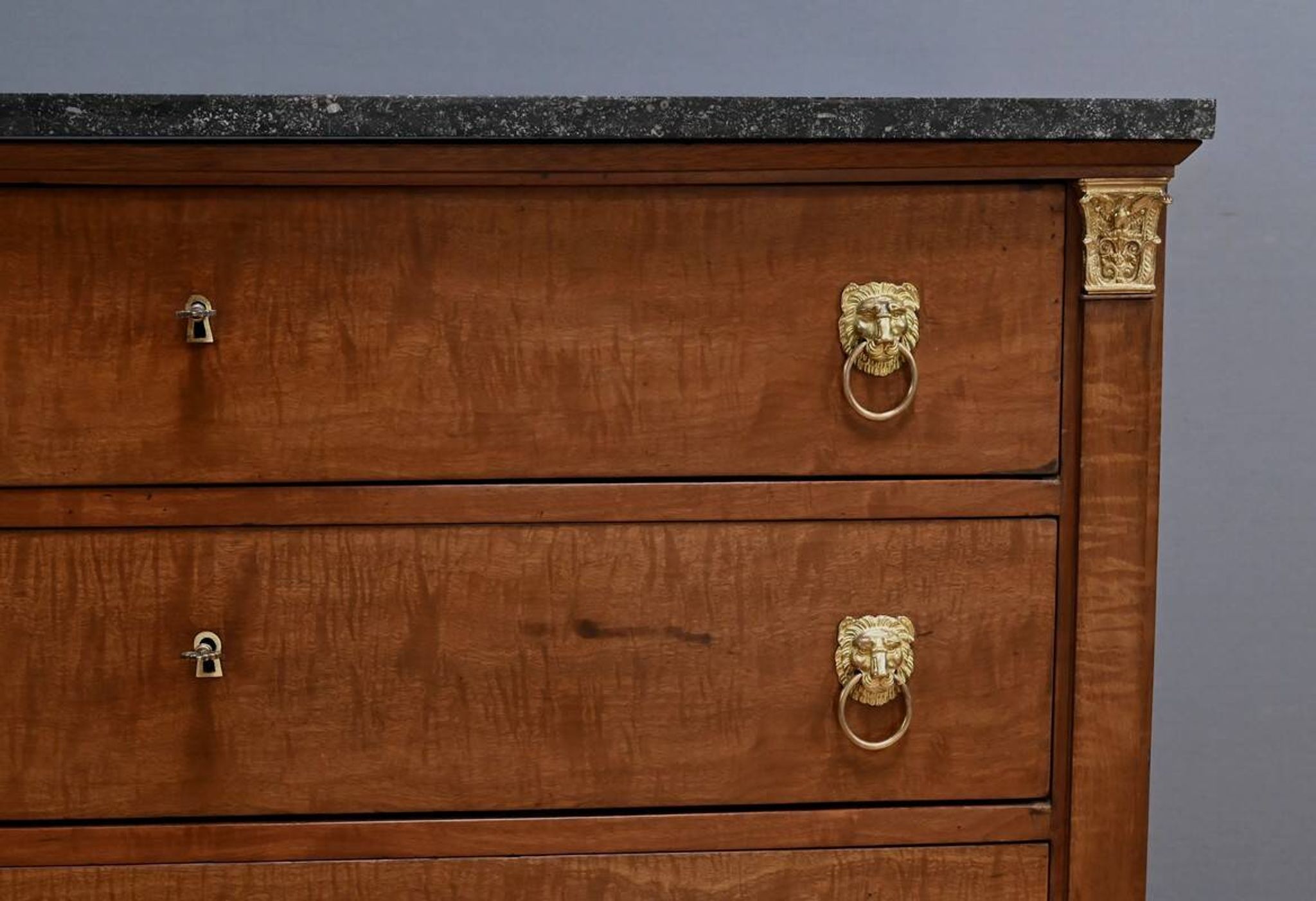 Return from Egypt chest of drawers in mahogany, Empire period – Early 19th century