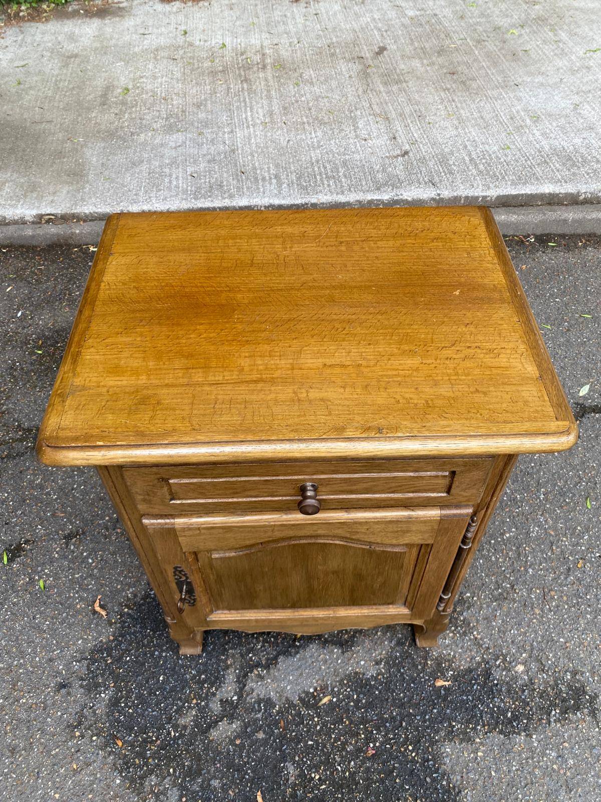 Louis Philippe confiturier in light oak from the 1970s.