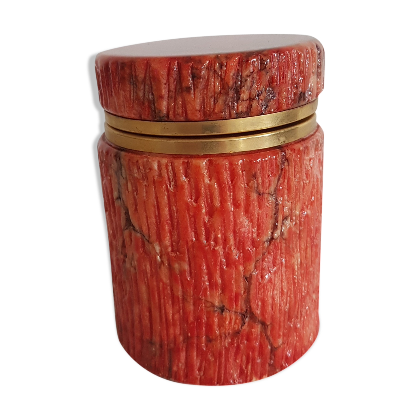 Coral-coloured alabaster jewelry box