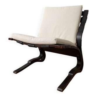 Skyline Scandinavian armchair by Einar Hove