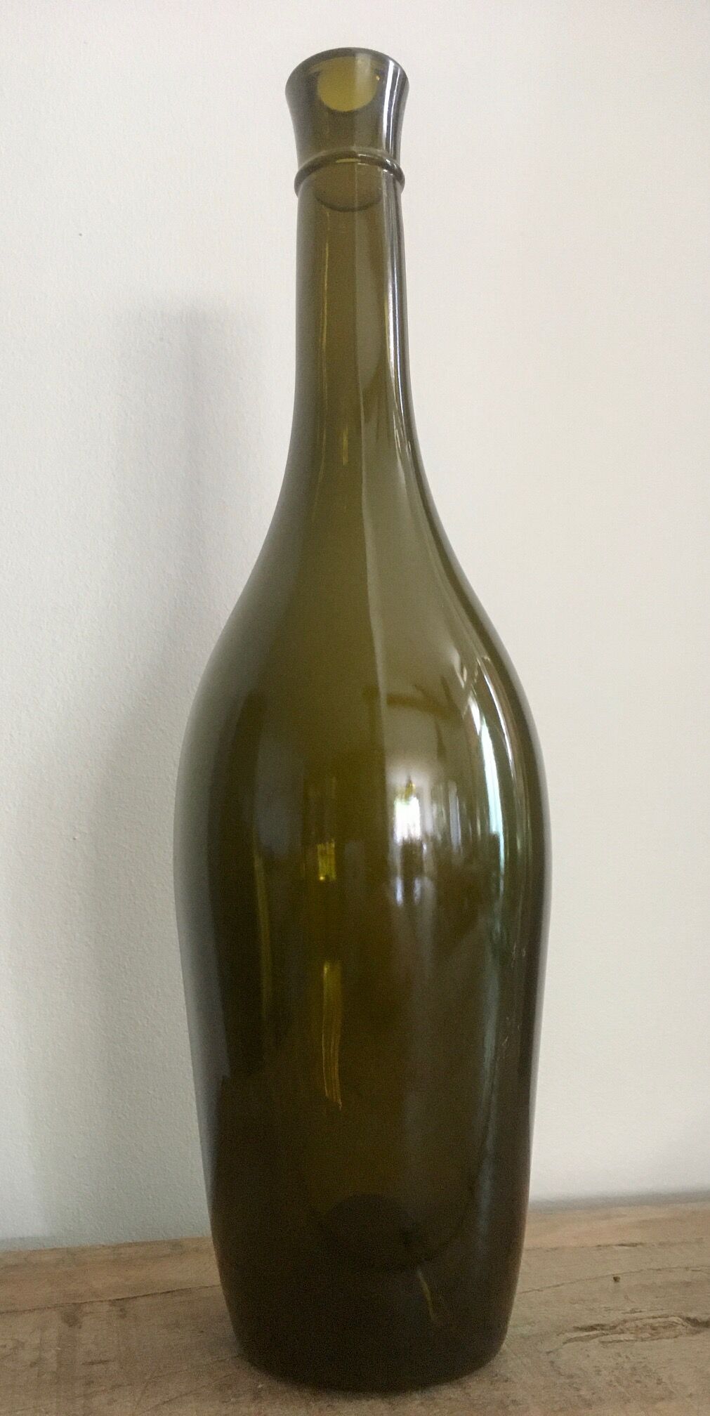 Glass bottle