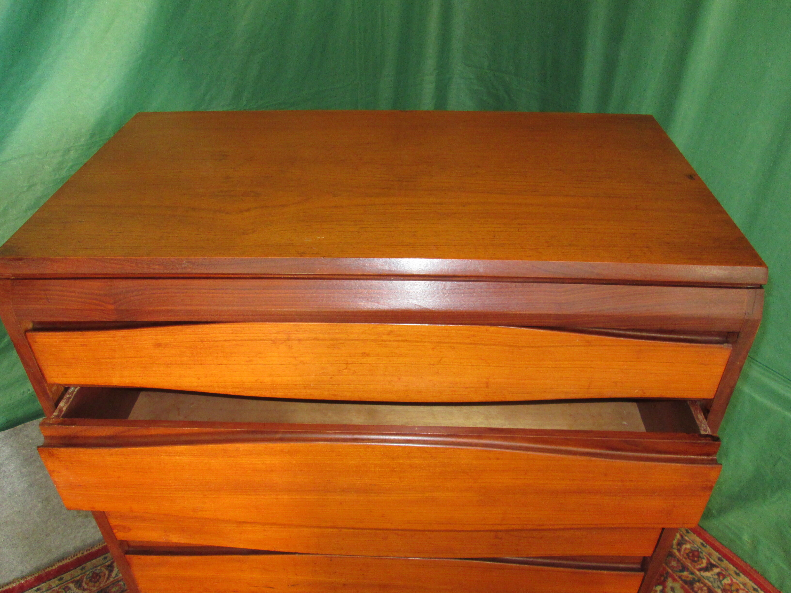 Commode vintage en teck et noyer