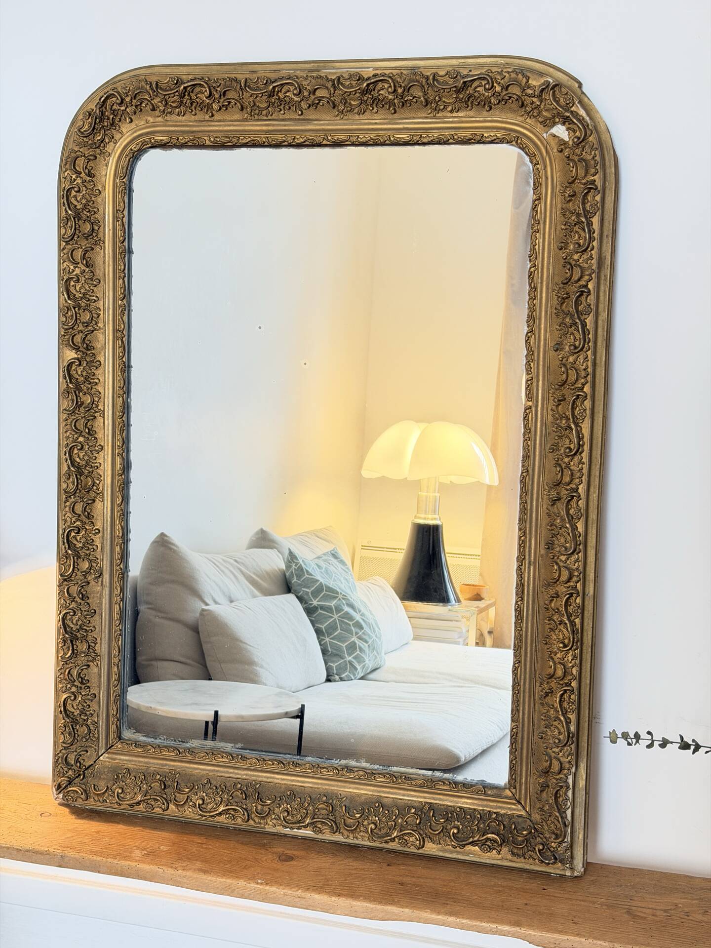Large gilded sculpted Louis-Philippe mirror, mercury 104x77cm