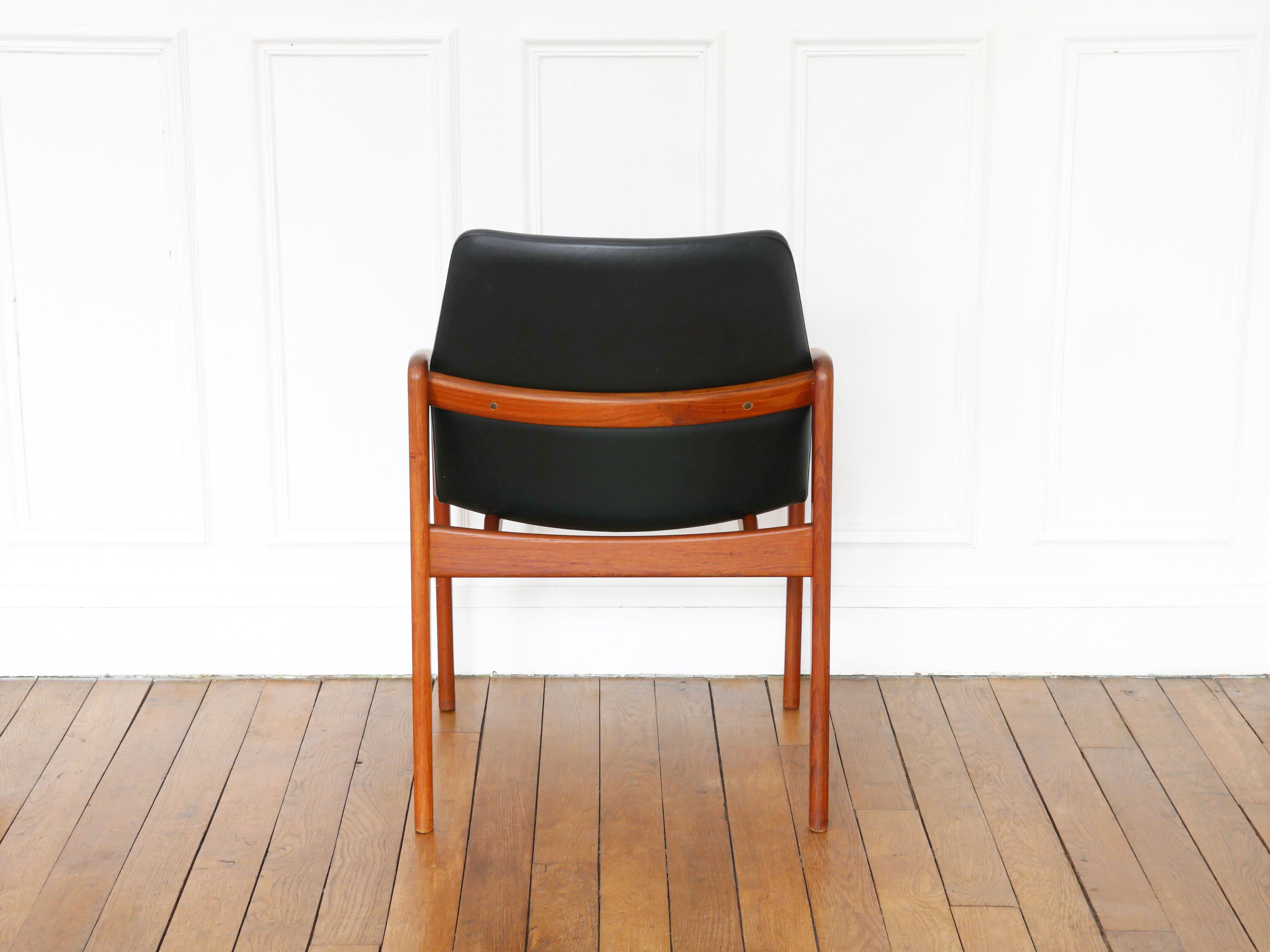 Fauteuil par Henning Kjærnulf pour Korup Stolefabrik