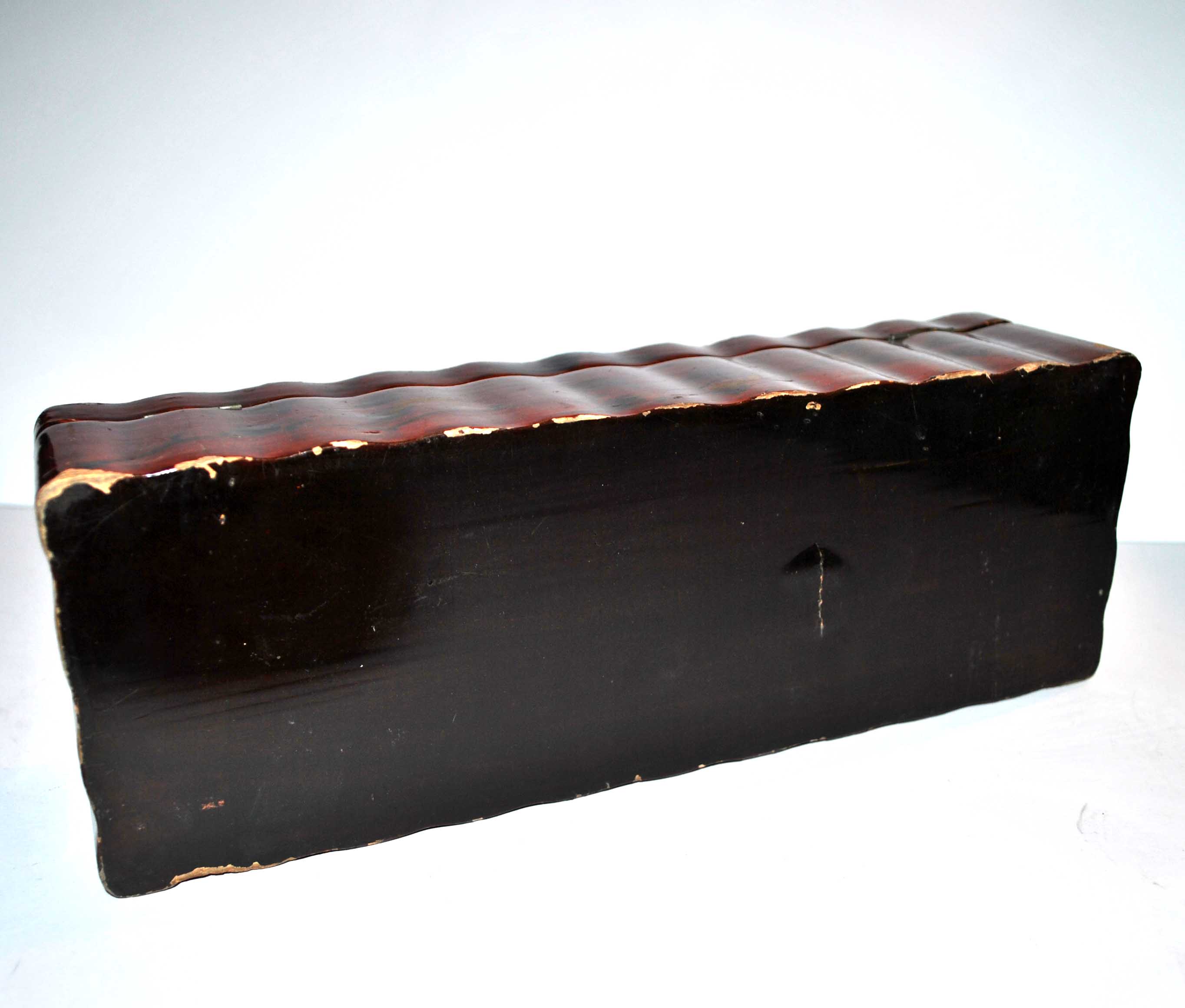 Antique glove box in Red China Lacquer decorated with golden birds