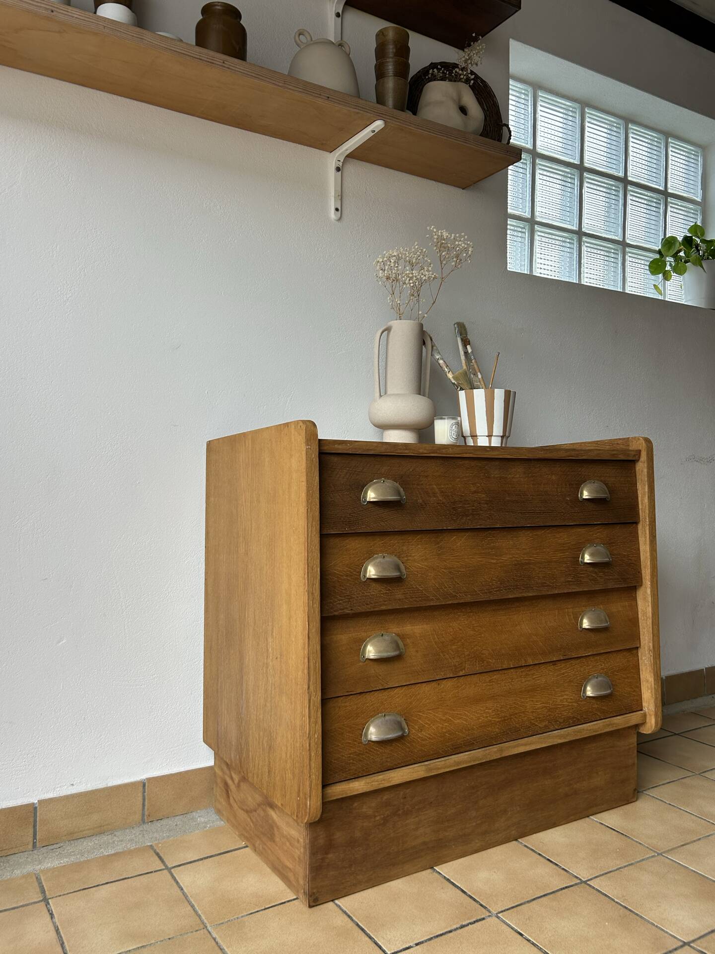 Vintage chest of drawers