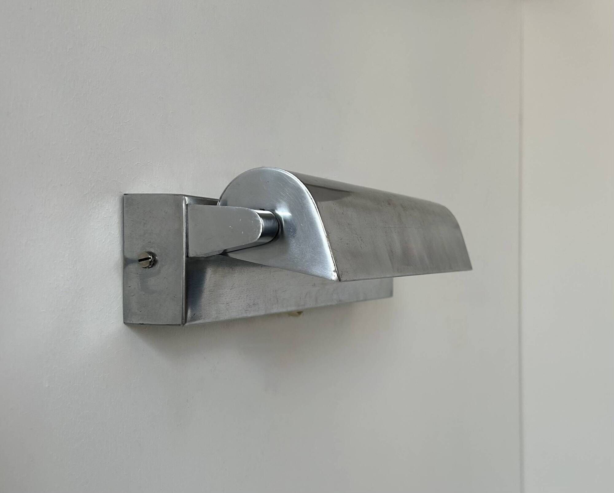 Vintage adjustable wall lamp, chrome-plated metal, modernist, France, 1940