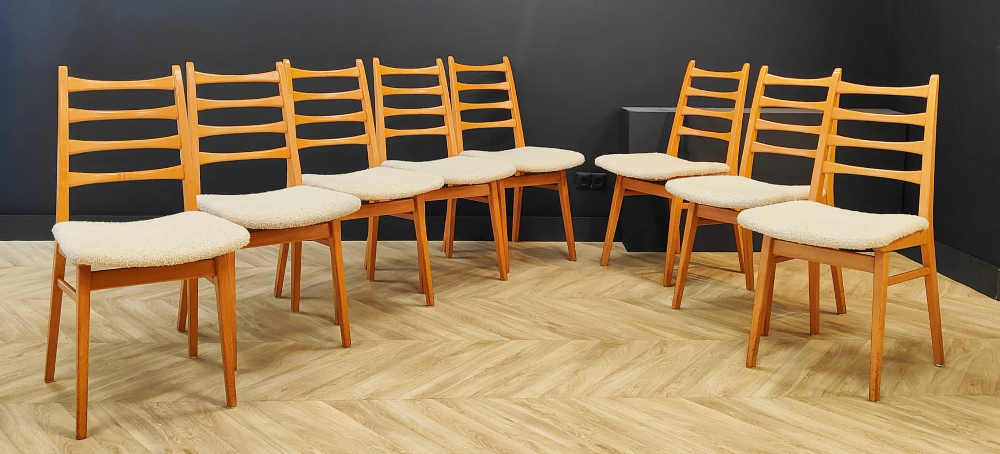 Set of 8 mid century dining table chairs vintage