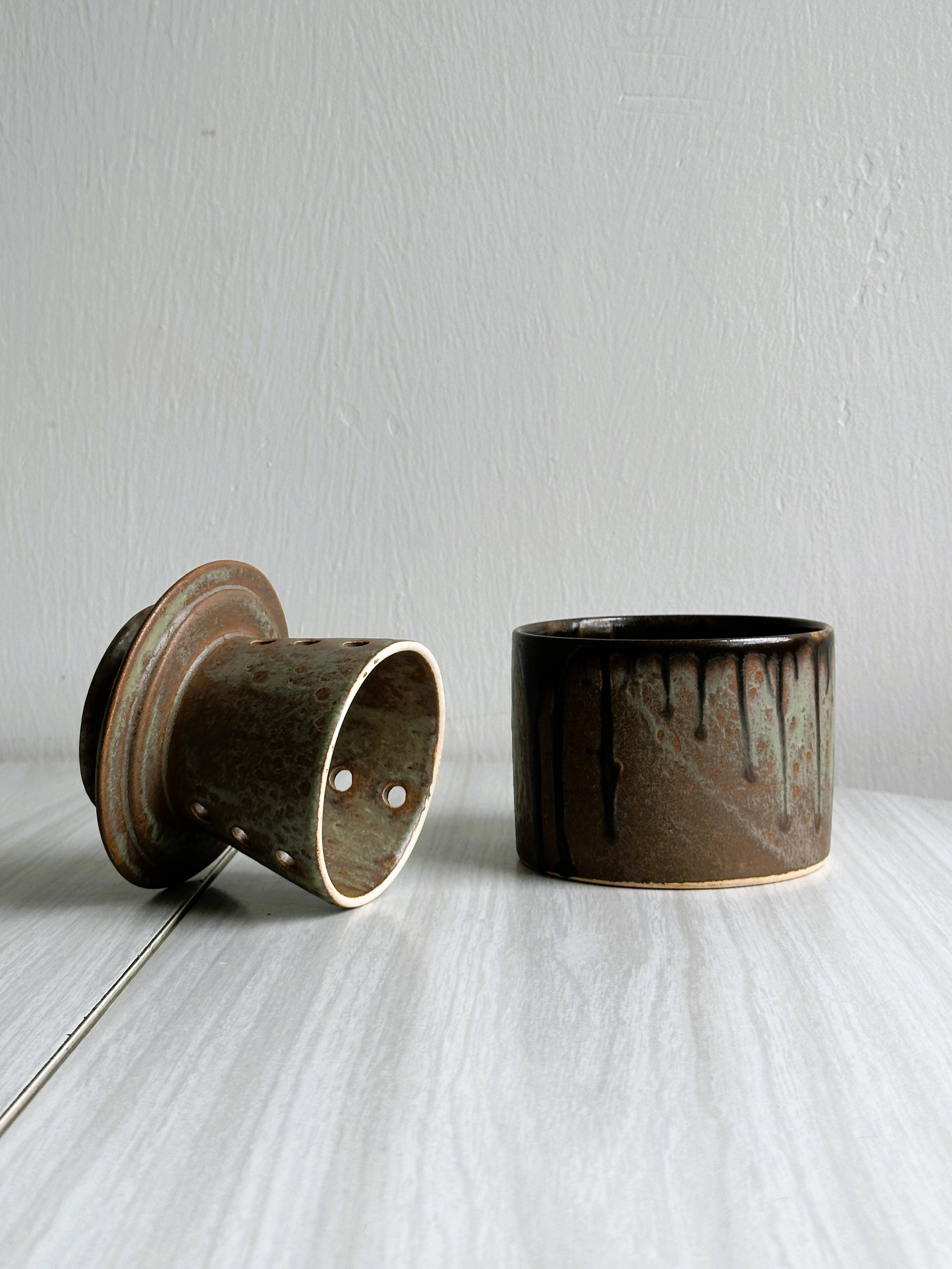 Stoneware butter dish, artisanal pottery.