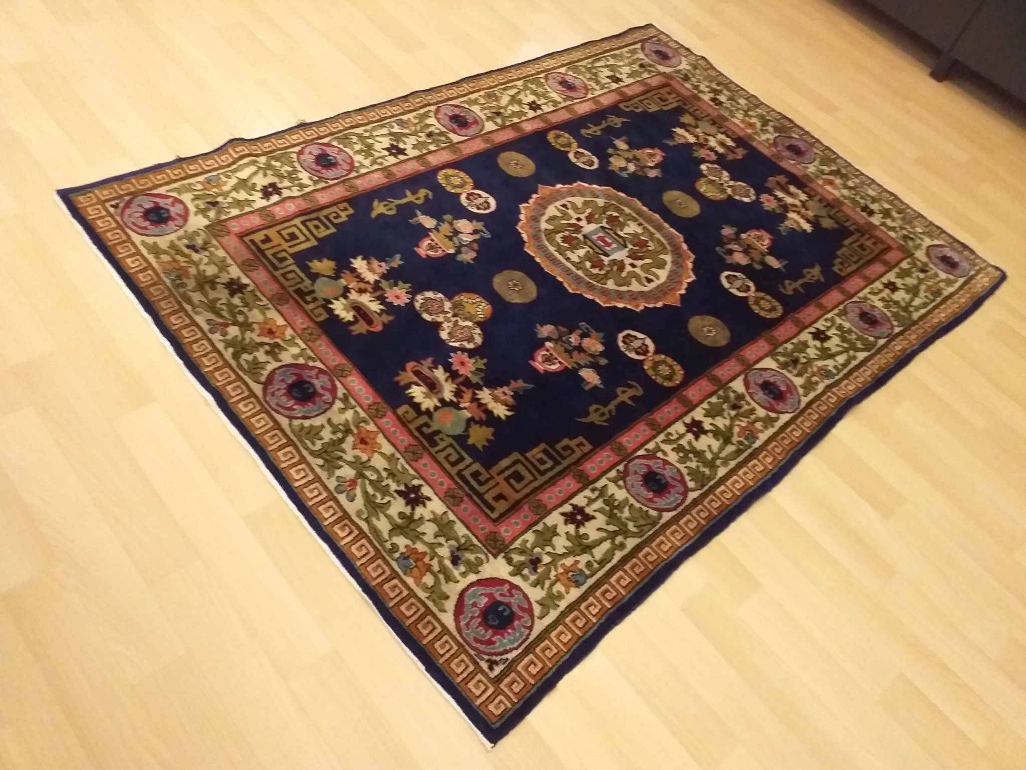 Handmade chinese rug 177x125cm