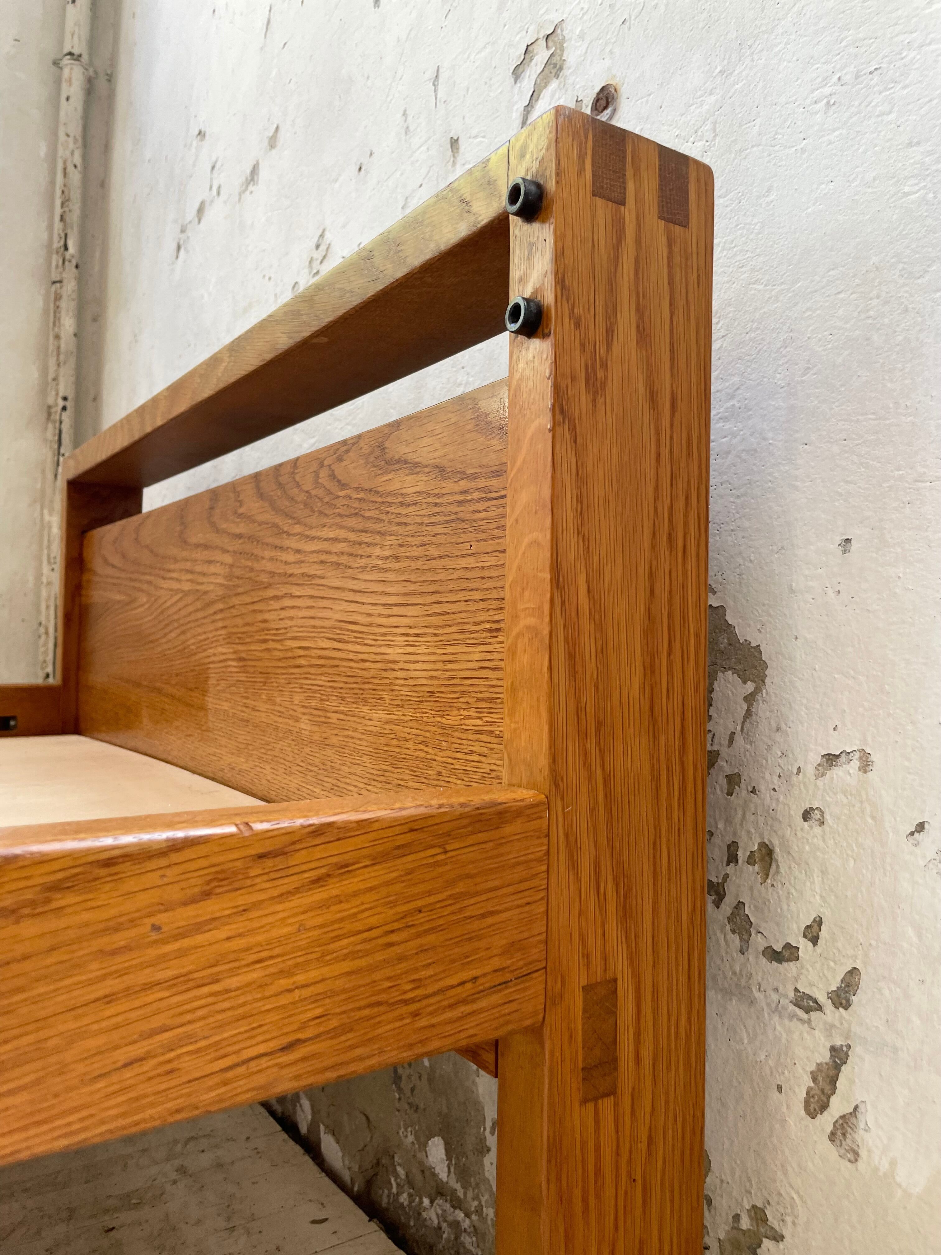 Daybed bed L06A in solid elm Chapo