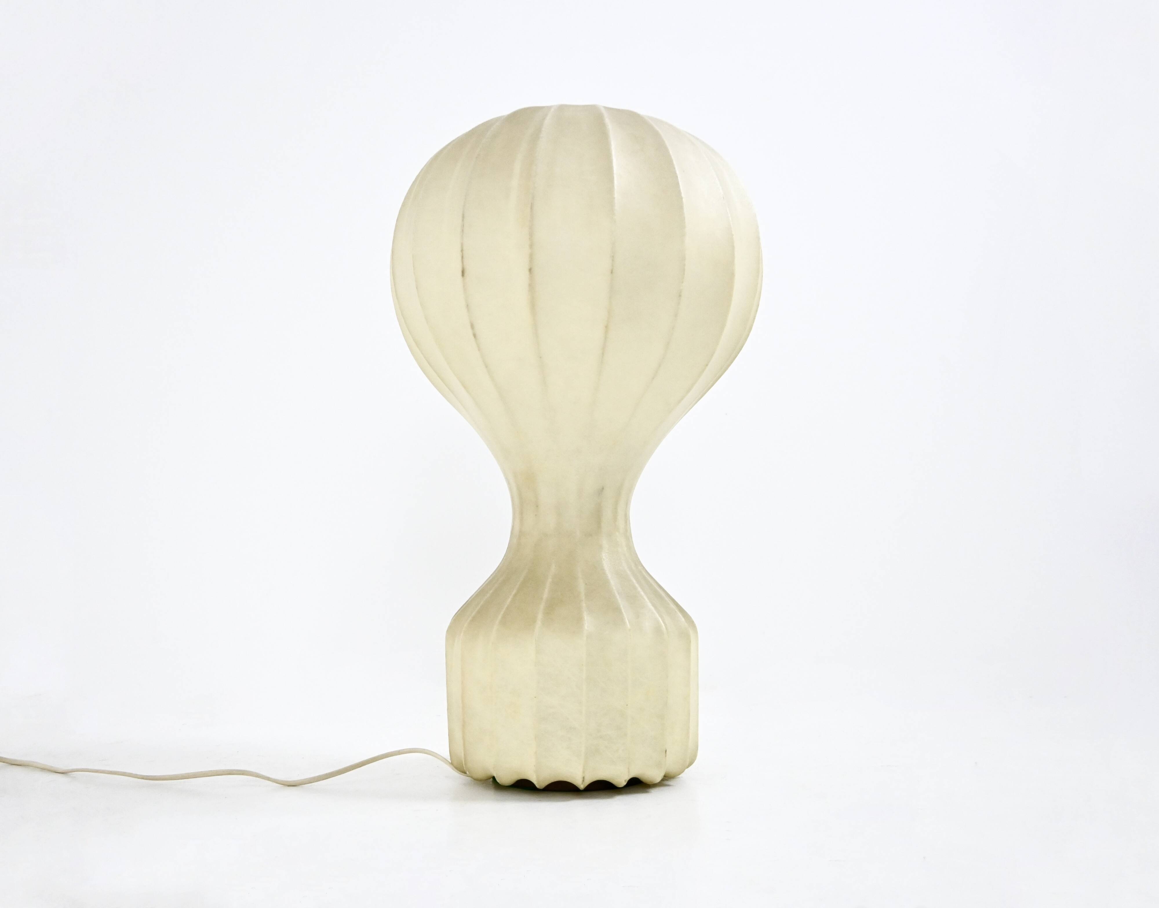 Large “Gatto” table lamp by Achille & Pier Giacomo Castiglioni for