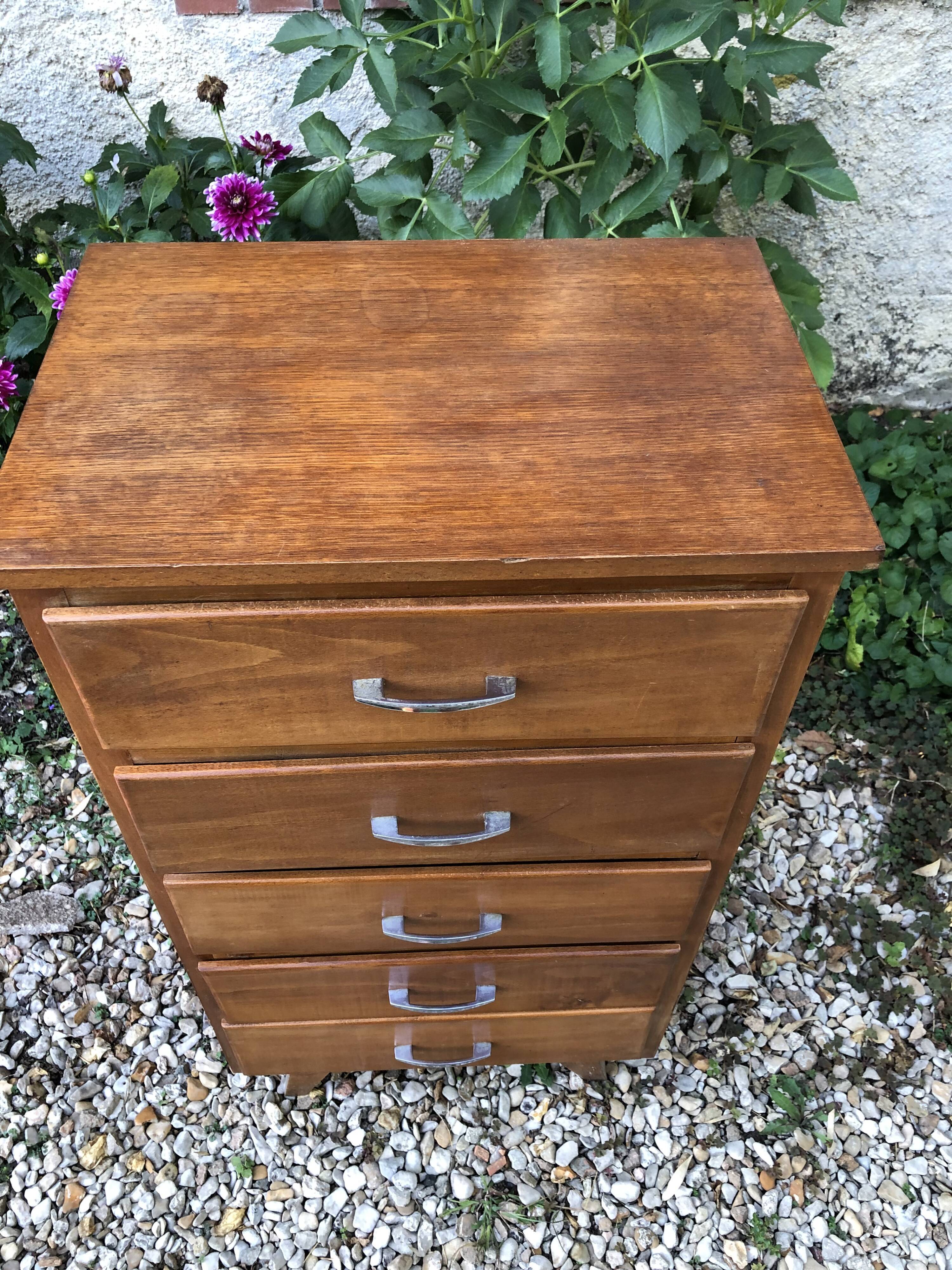 High chest of drawers/Vintage ragpicker compass feet