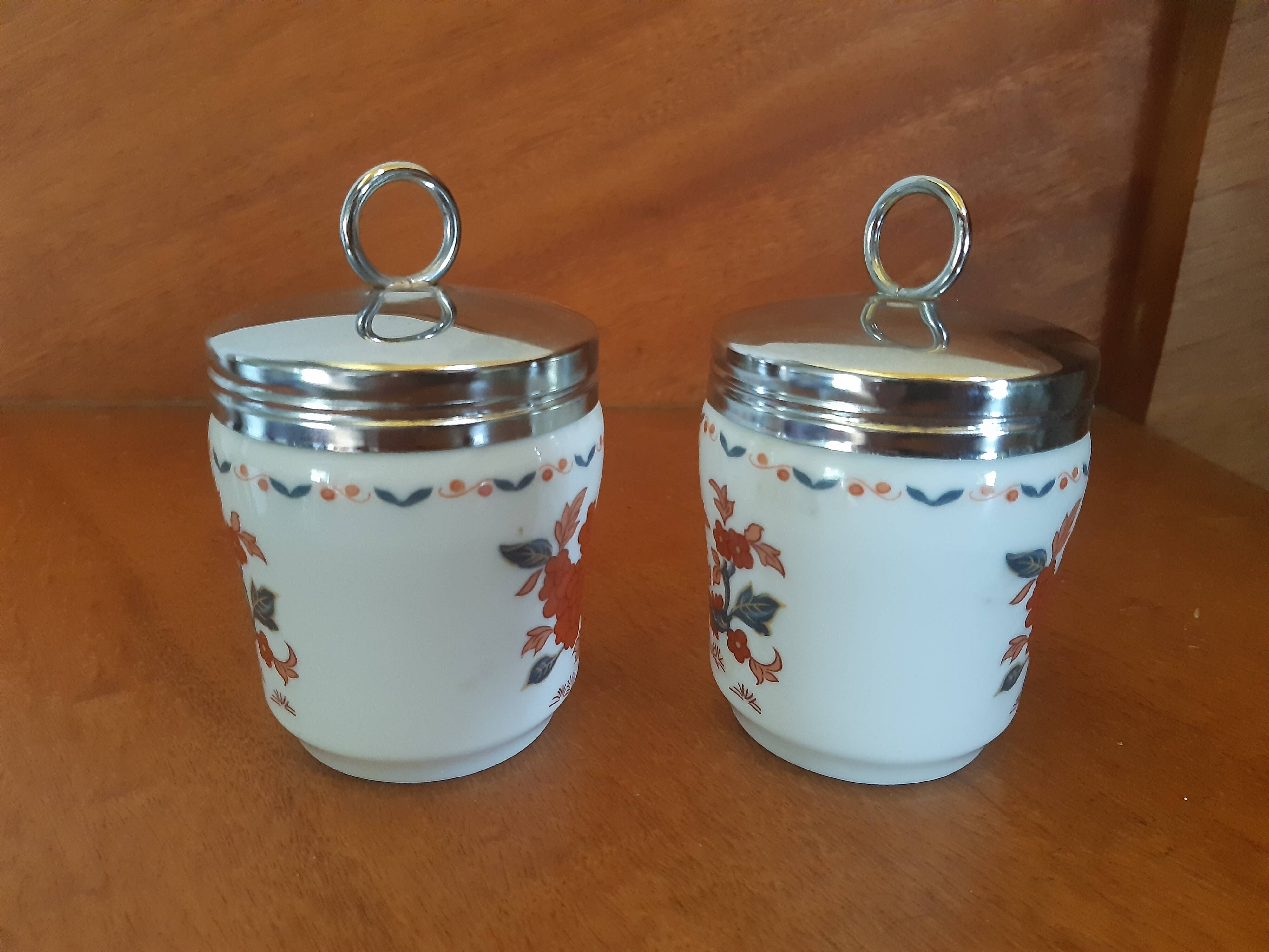 Baked egg in porcelain of paris, lot of 2