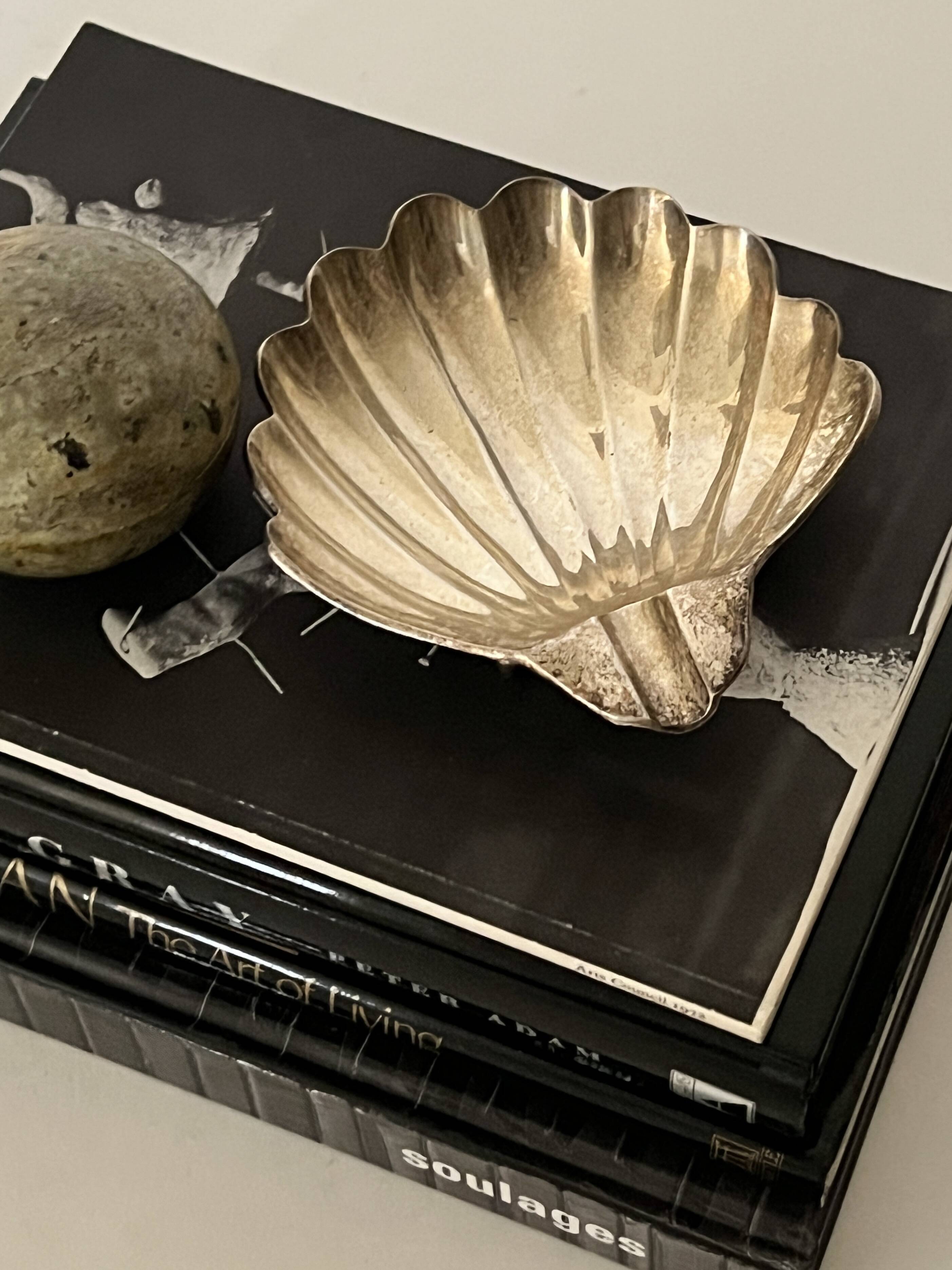 Brass pocket emptier / ashtray, France 1940